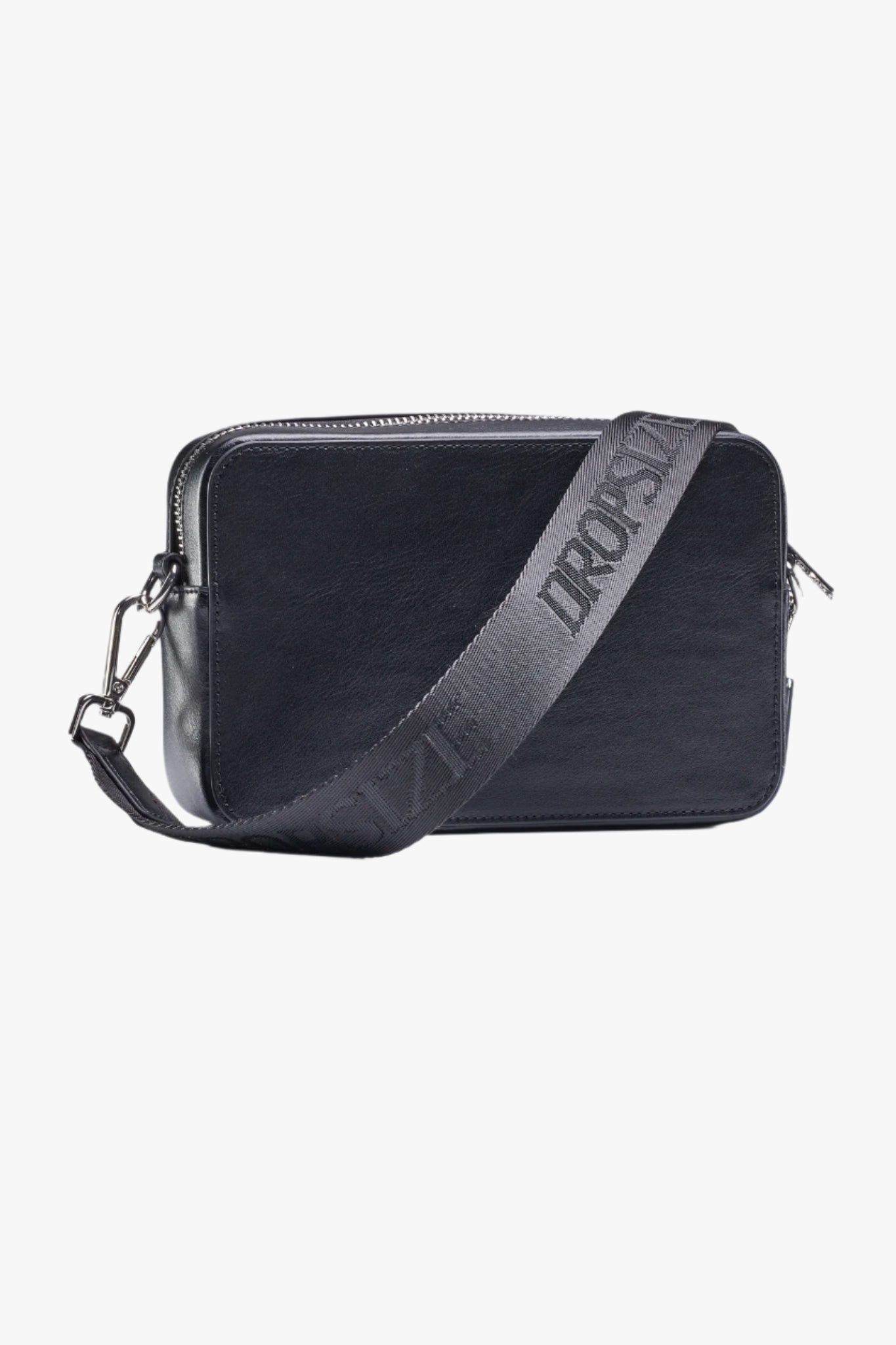 ESSENTIALS SHOULDER BAG BLACK