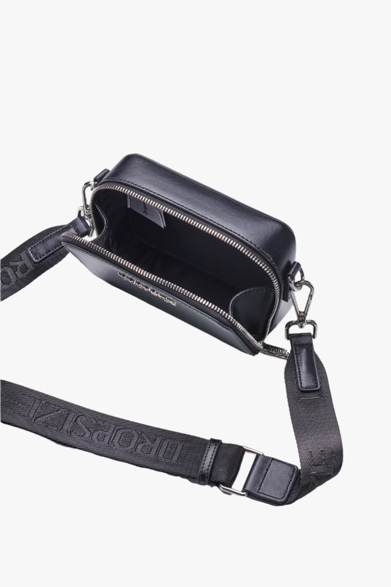 ESSENTIALS SHOULDER BAG SMALL BLACK