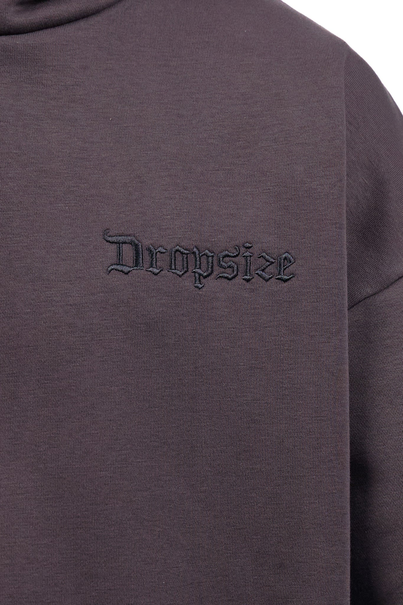 HEAVY OVERSIZE EMBO HOODIE WASHED BLACK