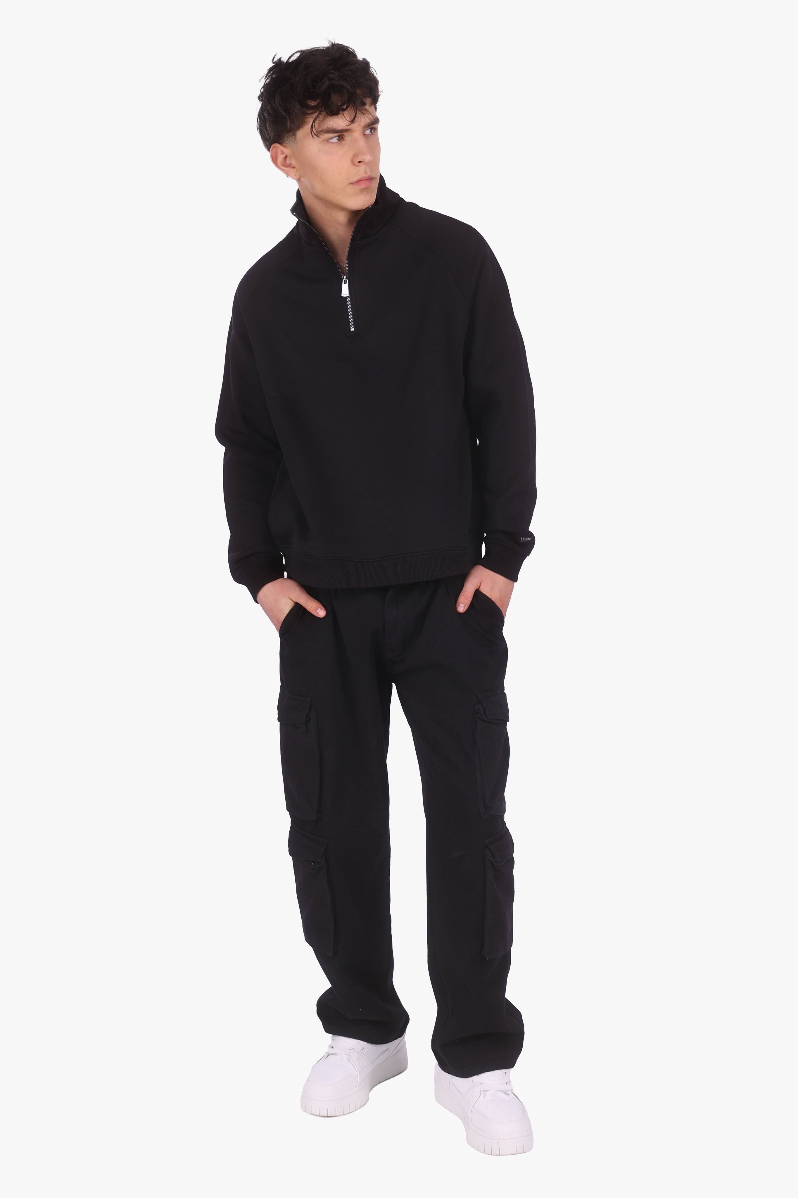 HEAVY OVERSIZED HALF ZIPPER BLACK
