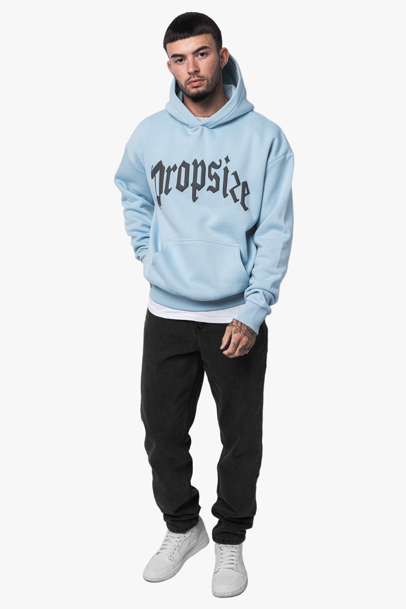 LOOSE FIT WASHED GREY JEANS