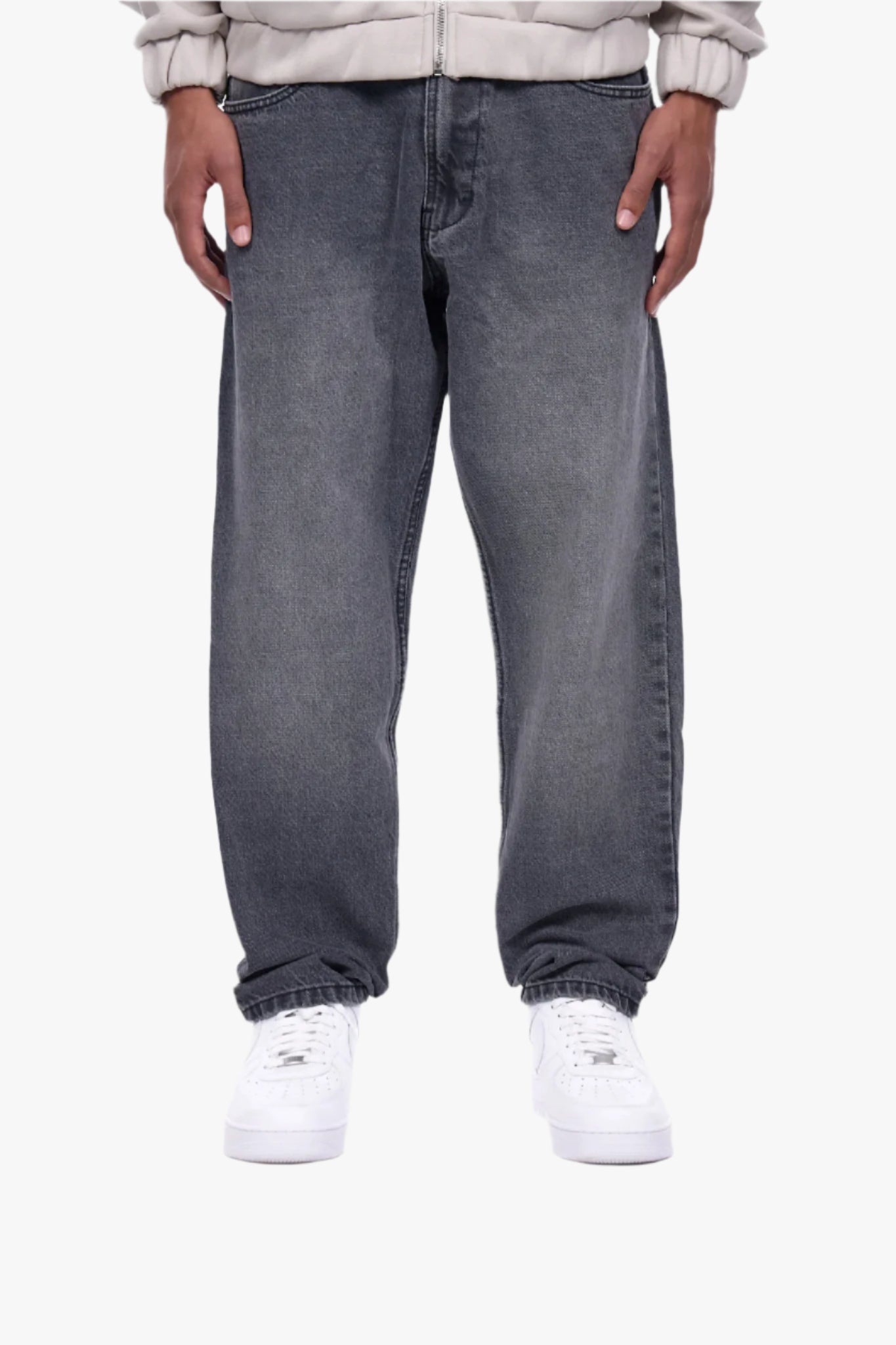 LOOSE FIT WASHED BLACK JEANS