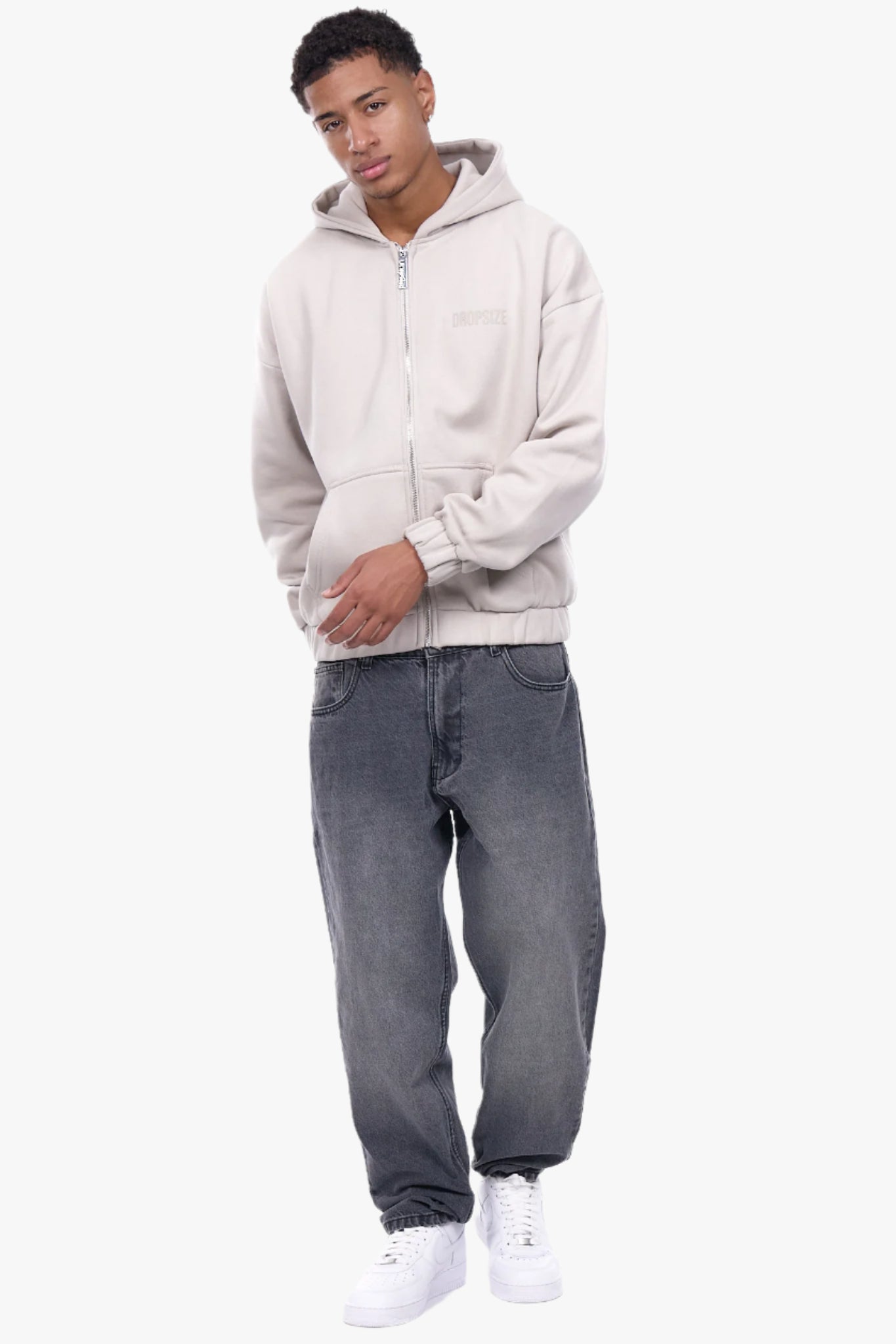 LOOSE FIT WASHED BLACK JEANS