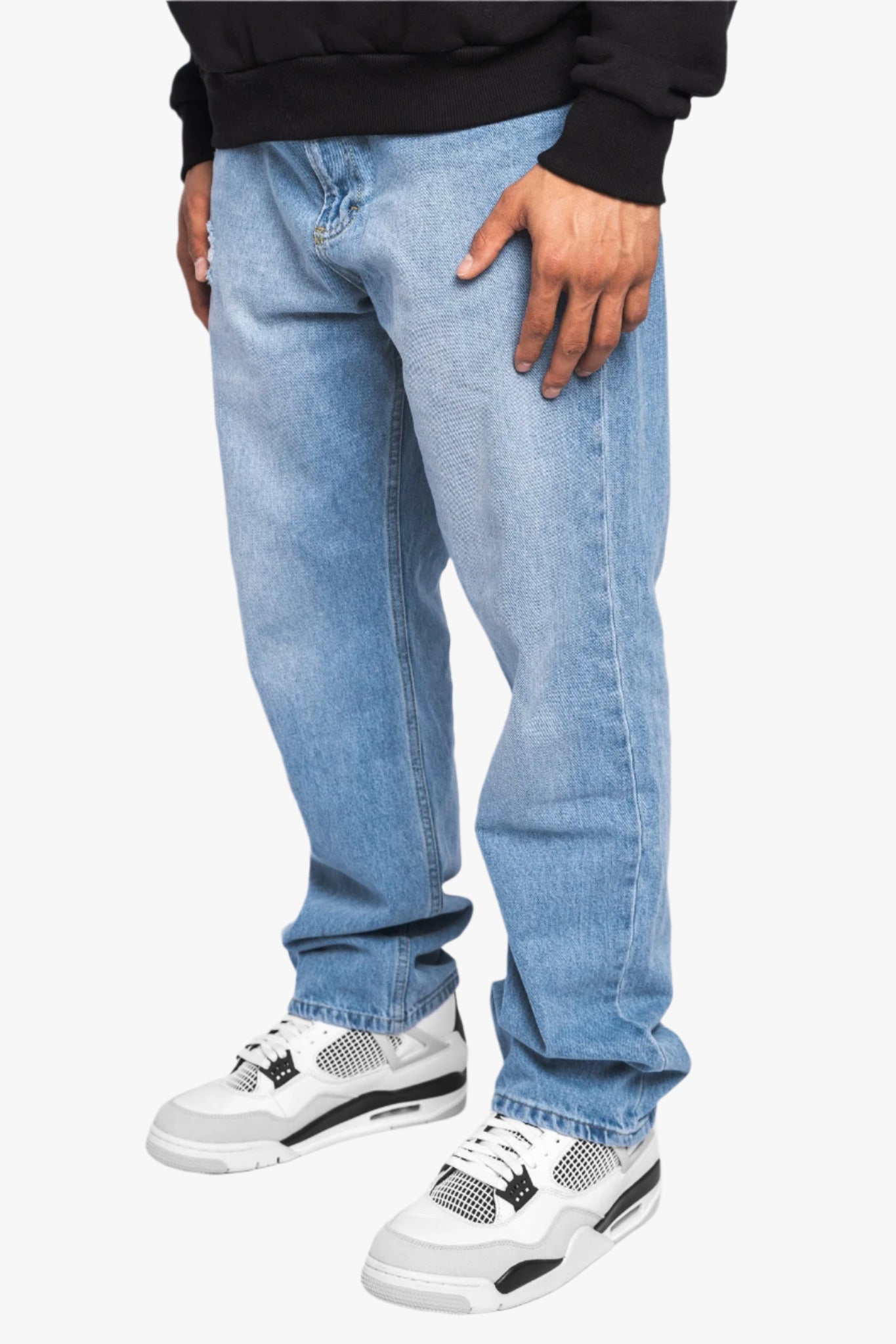 V2 LOOSE FIT JEANS LIGHT BLUE