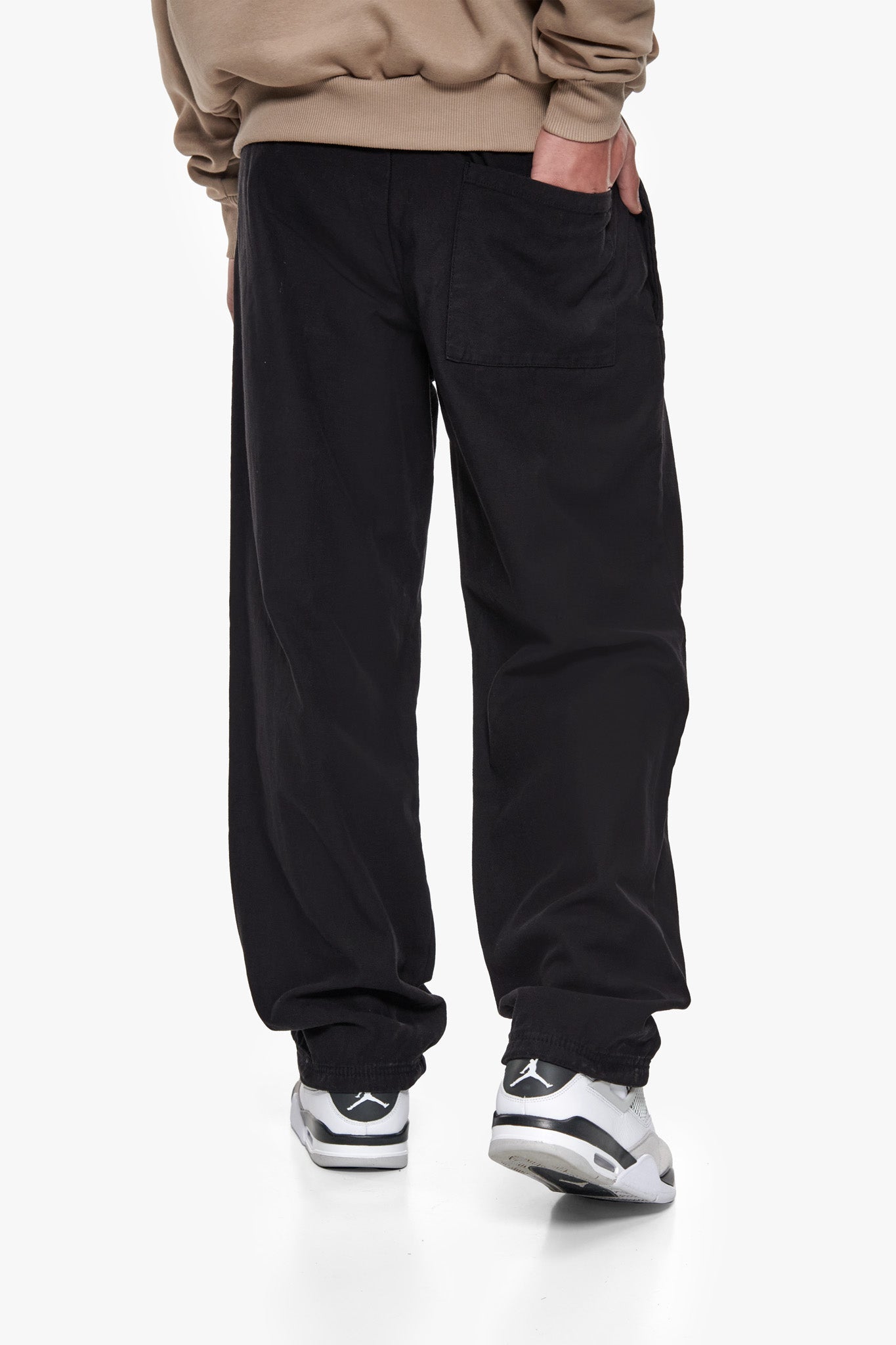 PARACHUTE PANT BLACK