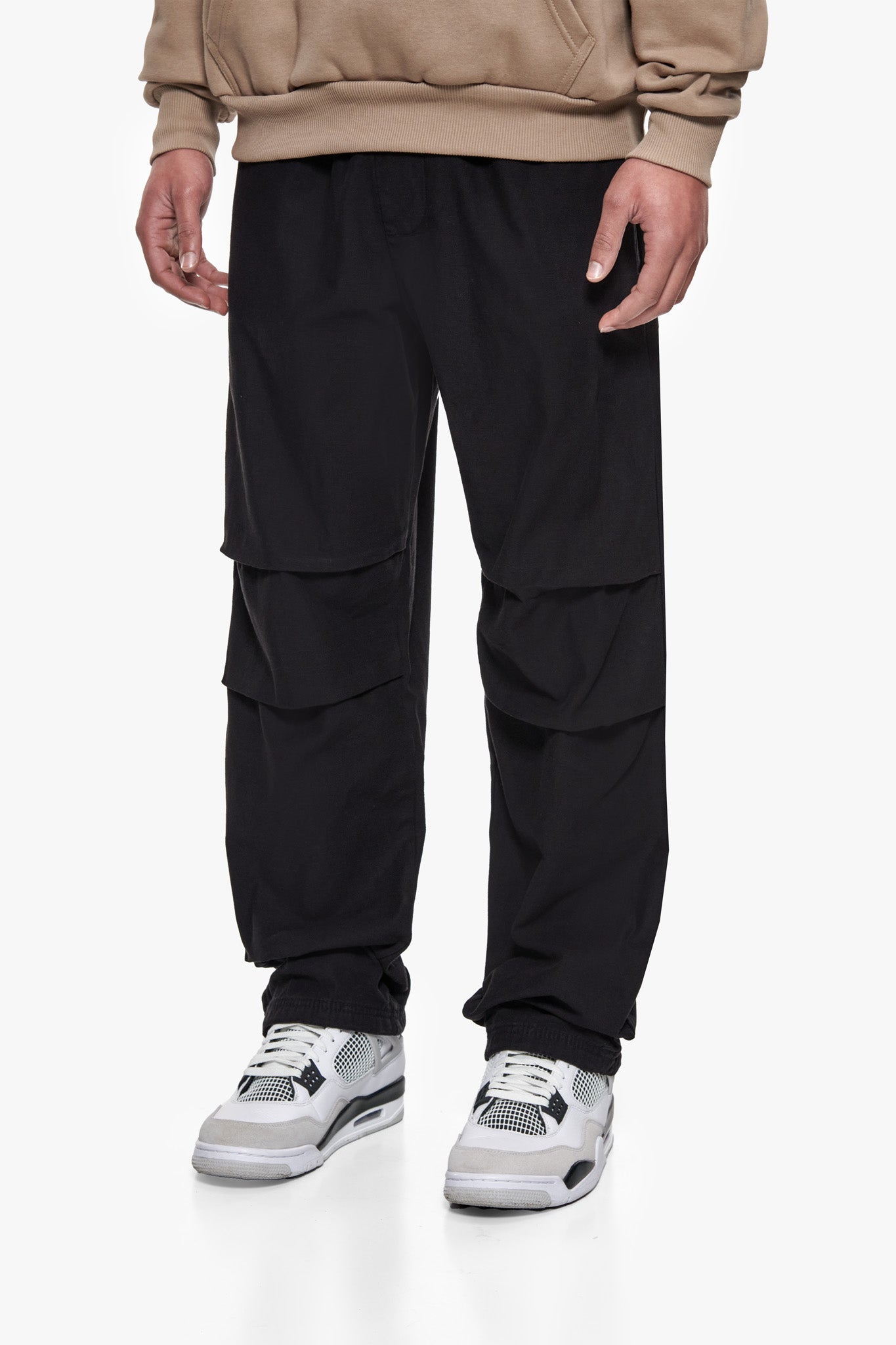 PARACHUTE PANT BLACK