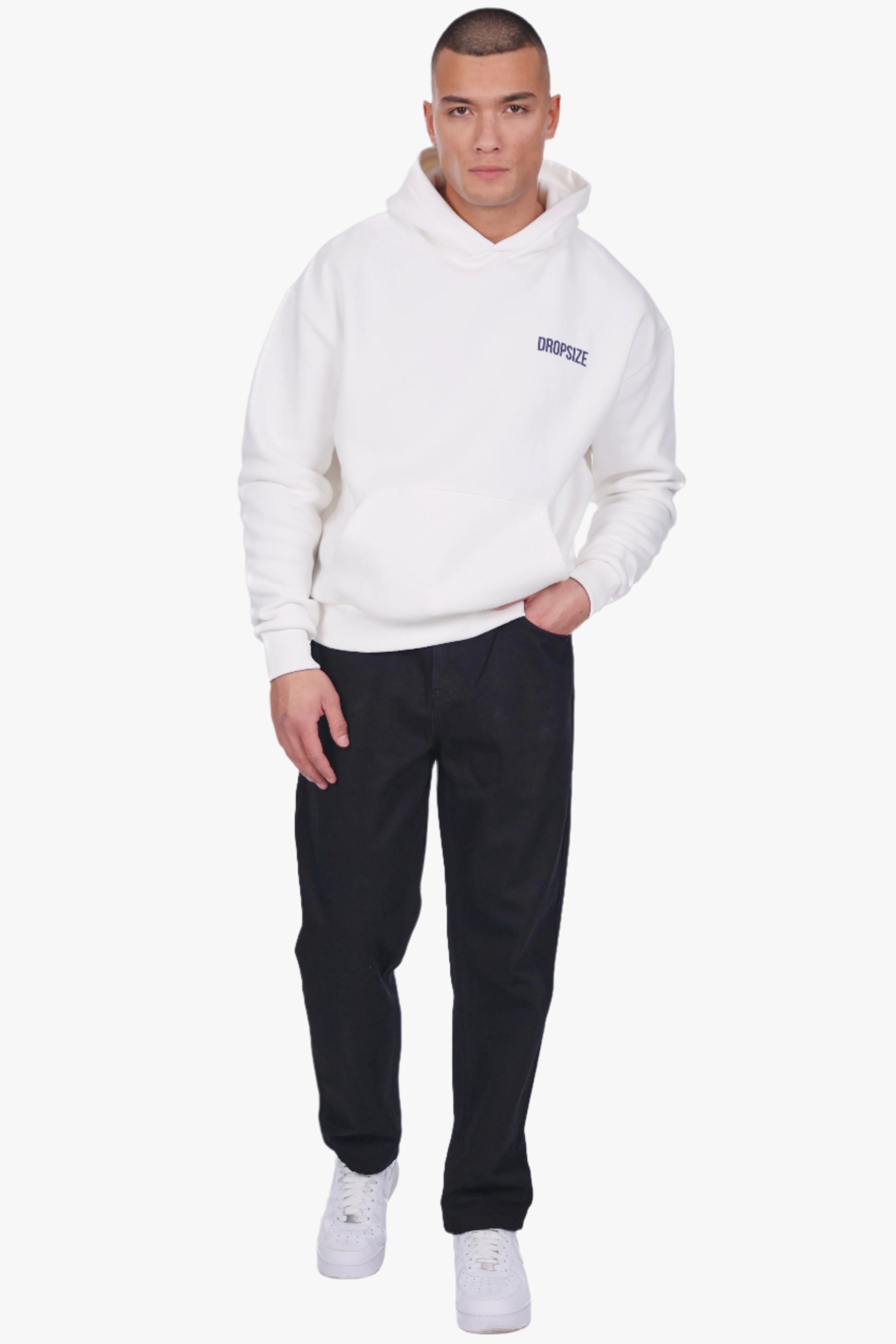 STRAIGHT REGULAR BLACK JEANS