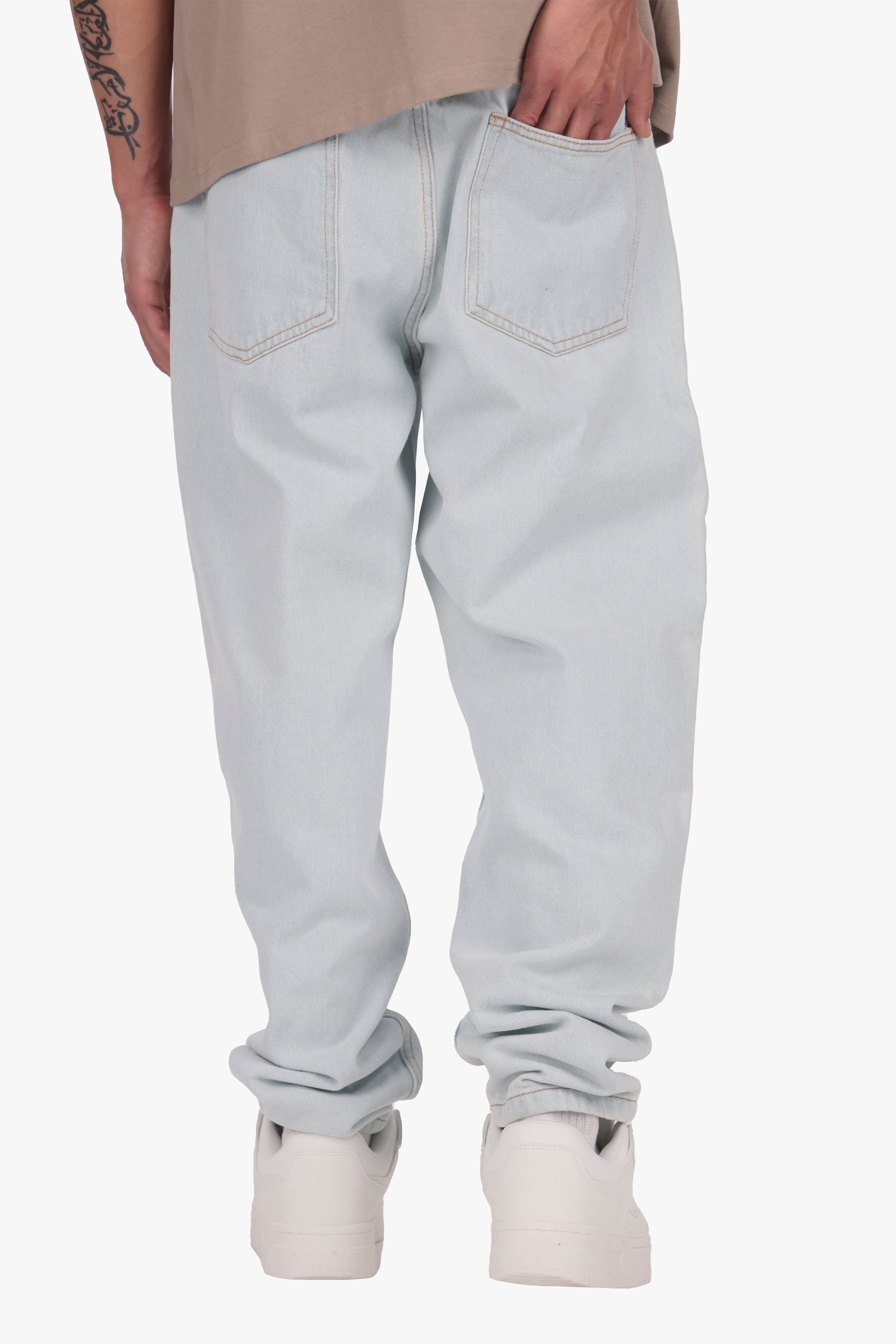 CARROT REGULAR LIGHT BLUE JEANS