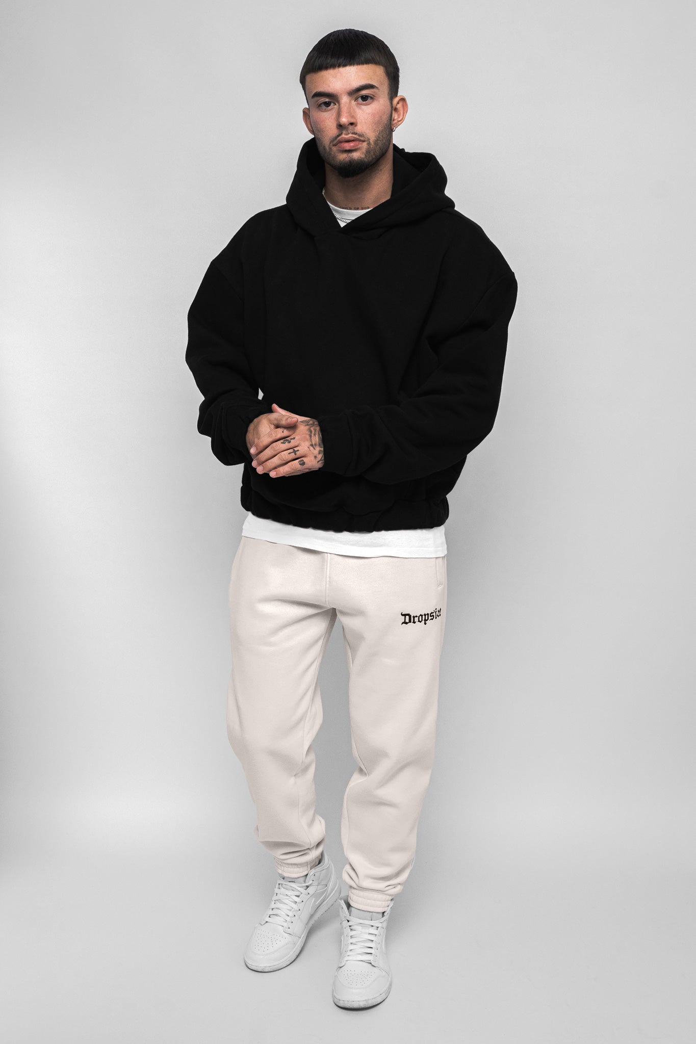 EMBO V2 JOGGER COCONUT MILK