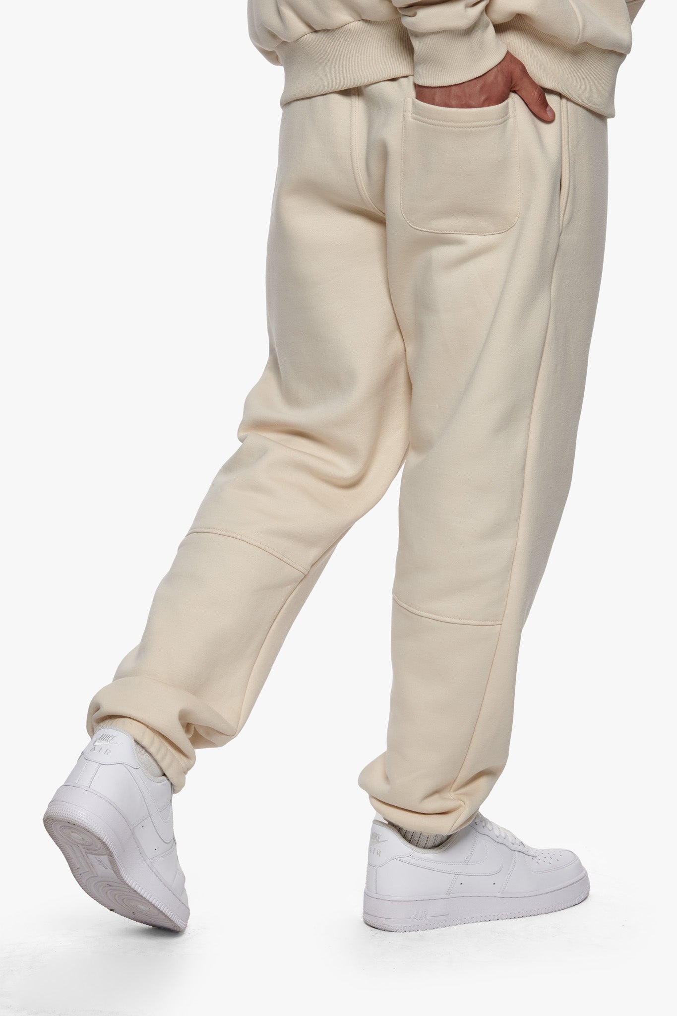 HEAVY MIRRORED LOGO JOGGER COCONUT MILK