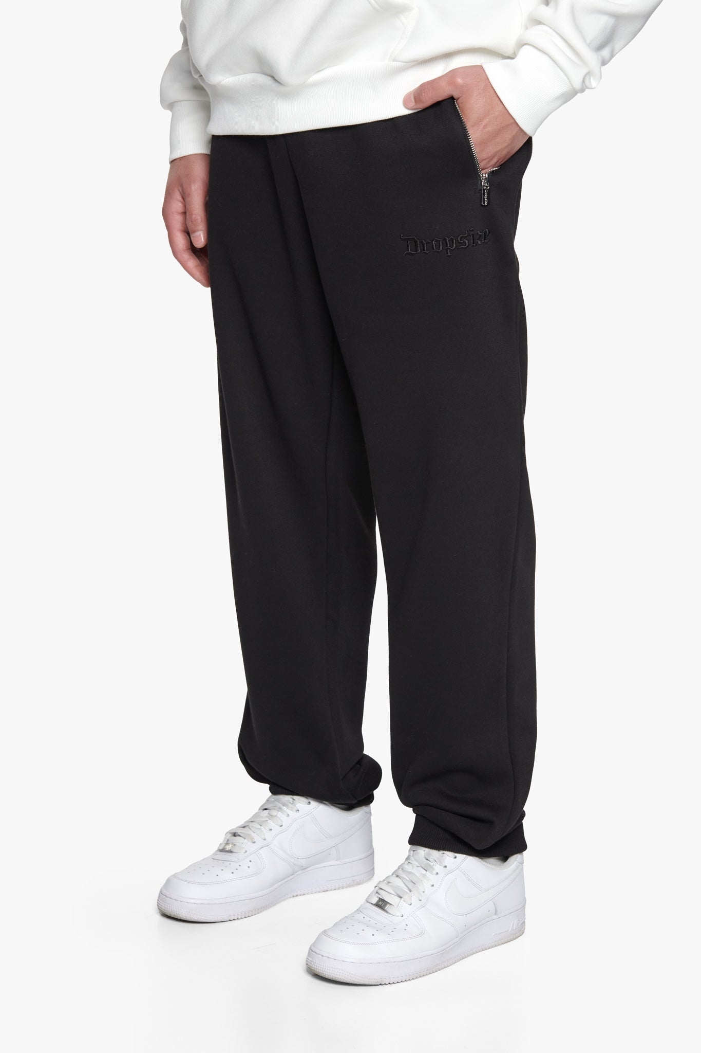 HEAVY NEXT GEN LOGO PRINT JOGGER BLACK