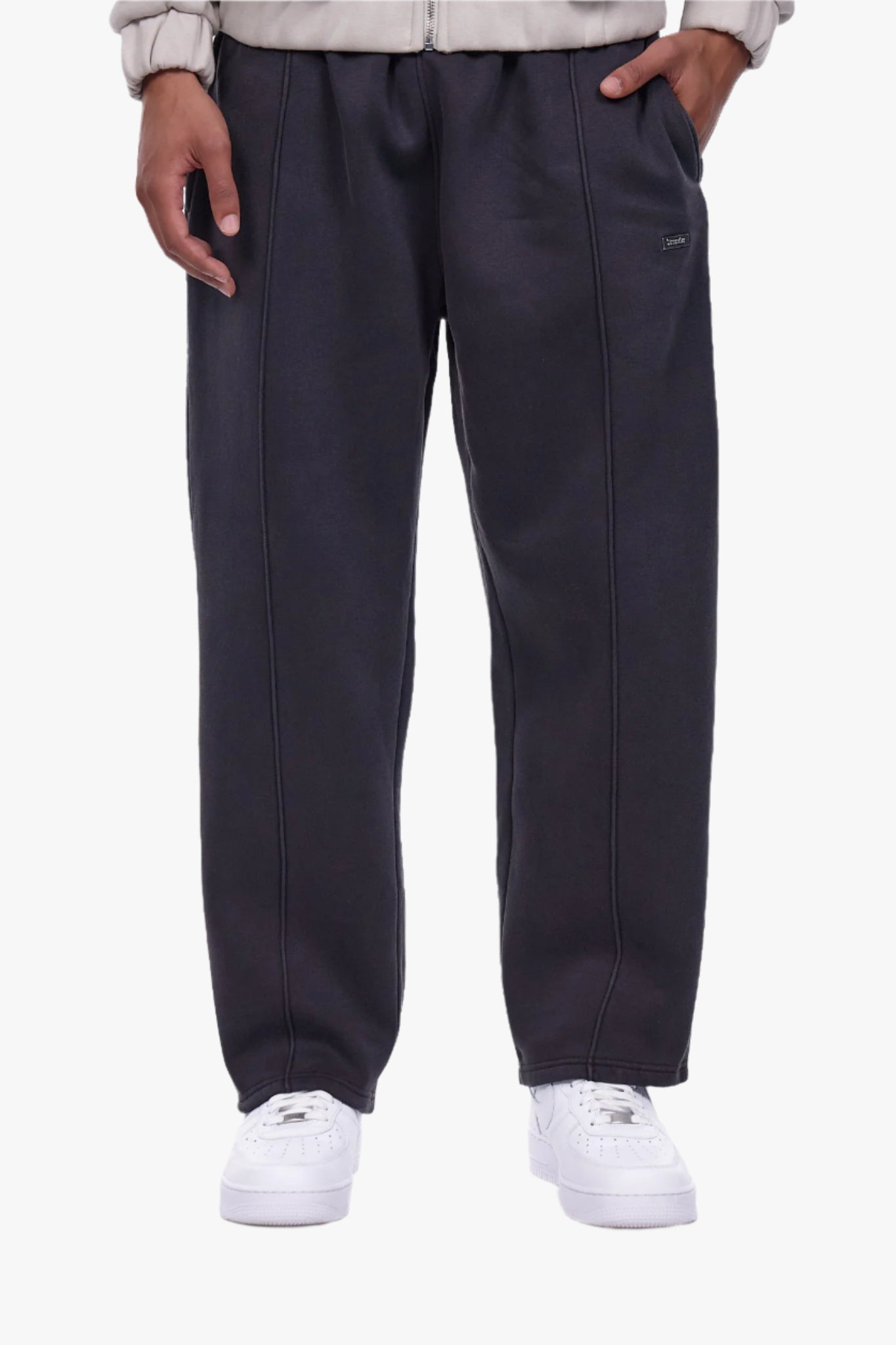 STRAIGHT LEG JOGGER ACID WASHED BLACK