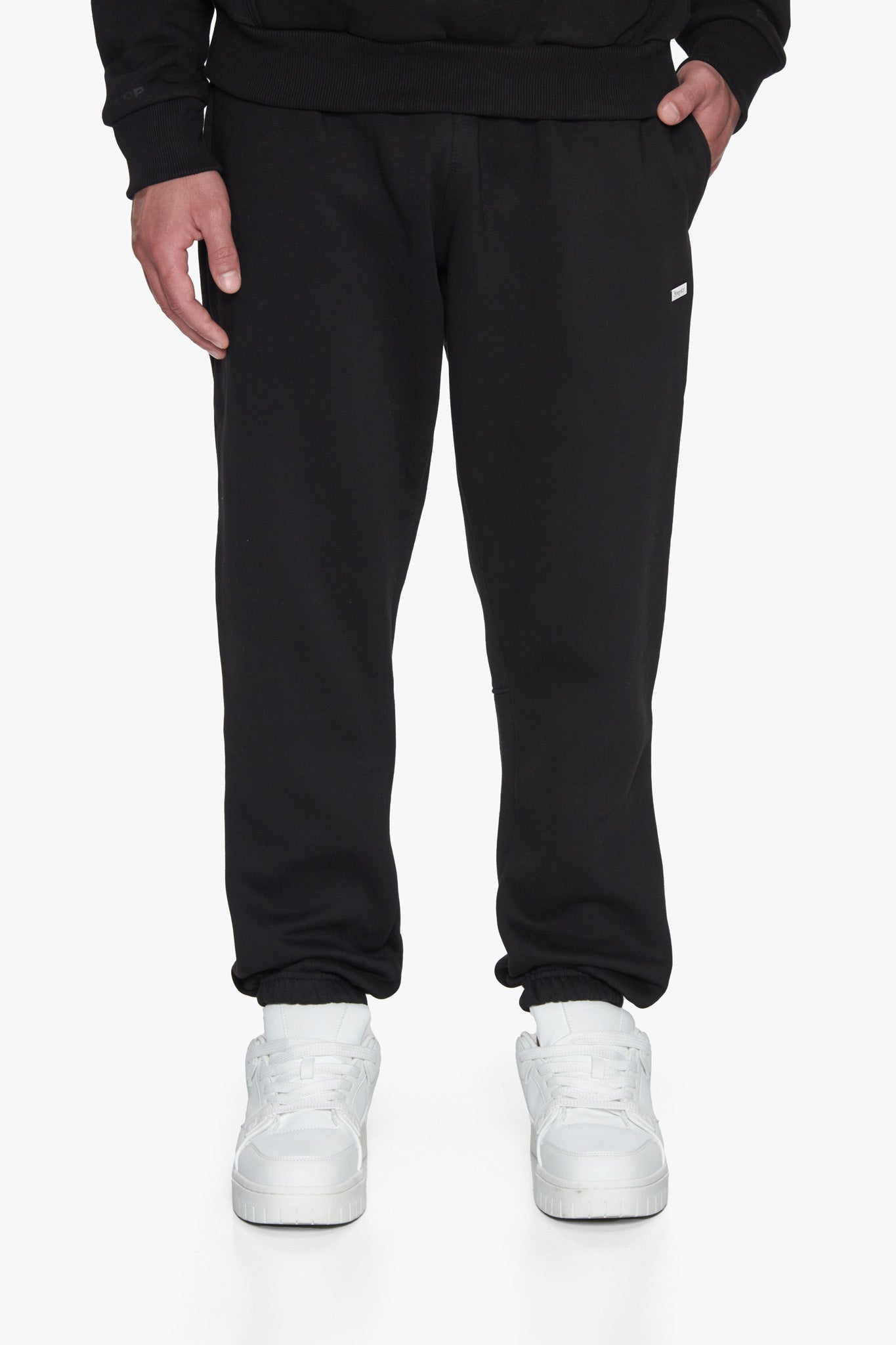 METAL PATCH JOGGER BLACK