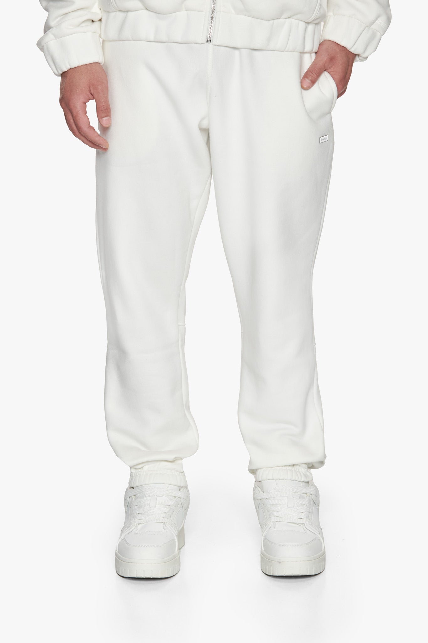 METAL PATCH JOGGER CREAM WHITE