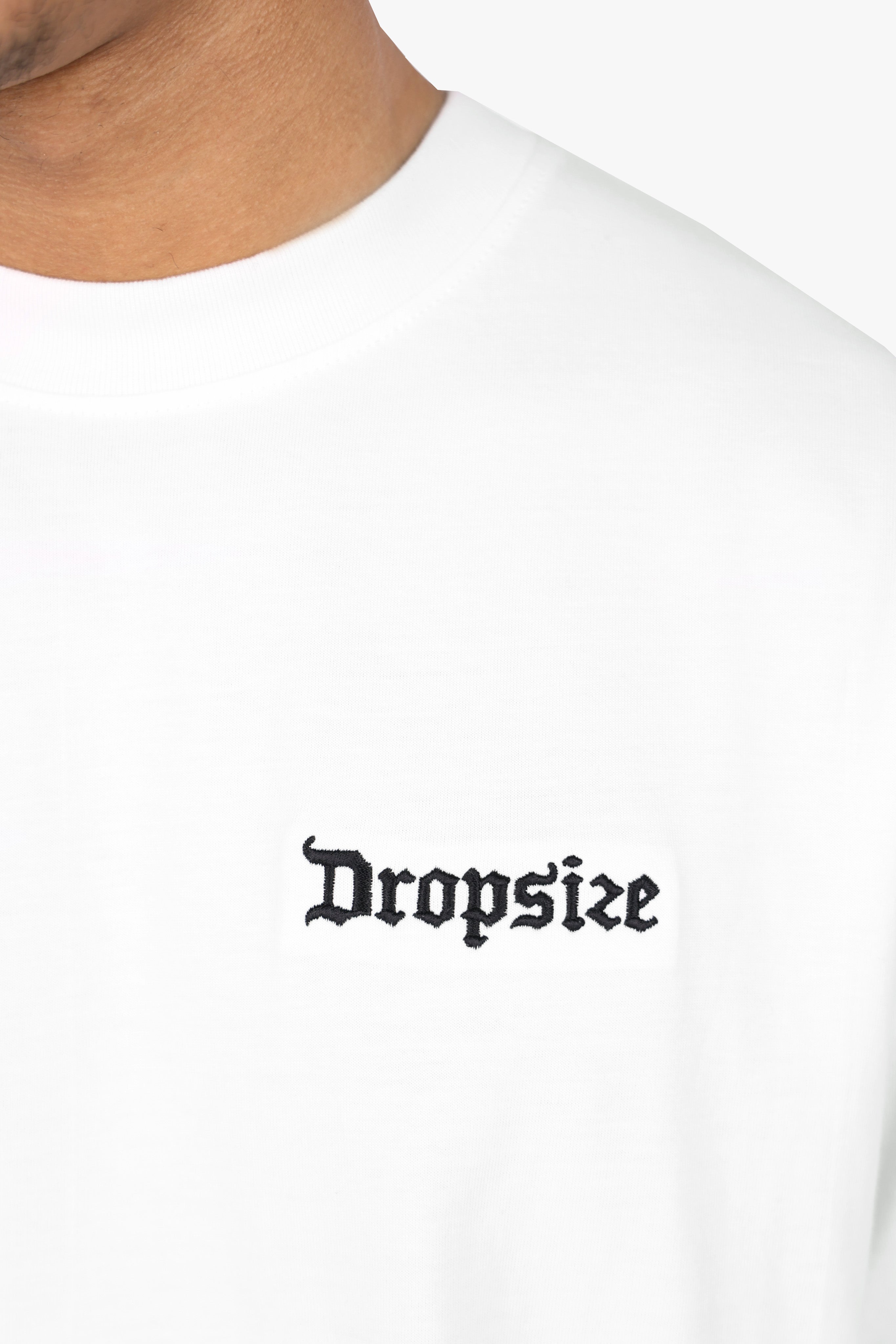 HEAVY V2 EMBO T-SHIRT CREAM WHITE
