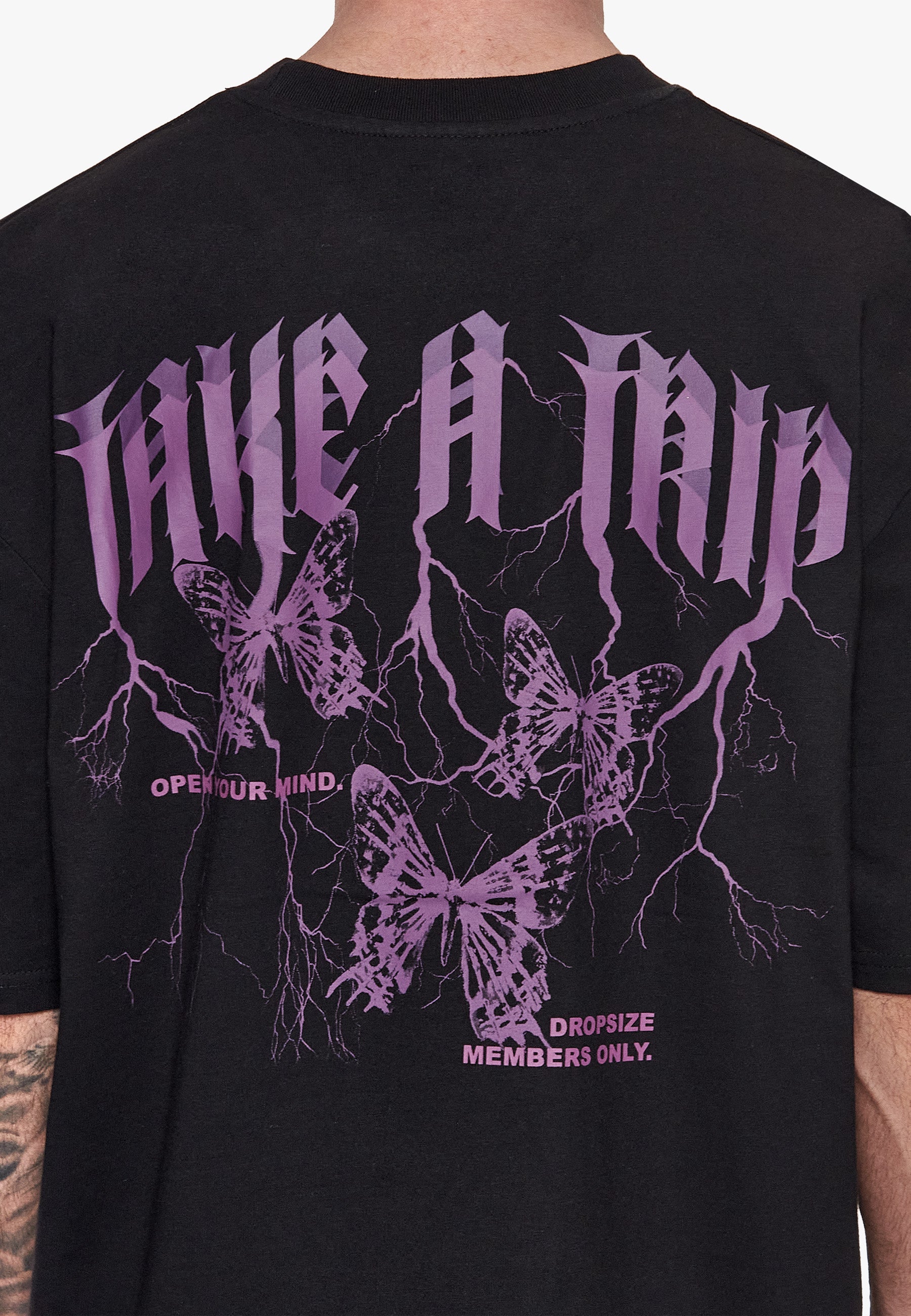 HEAVY OVERSIZE TAKE A TRIP BACK T-SHIRT BLACK