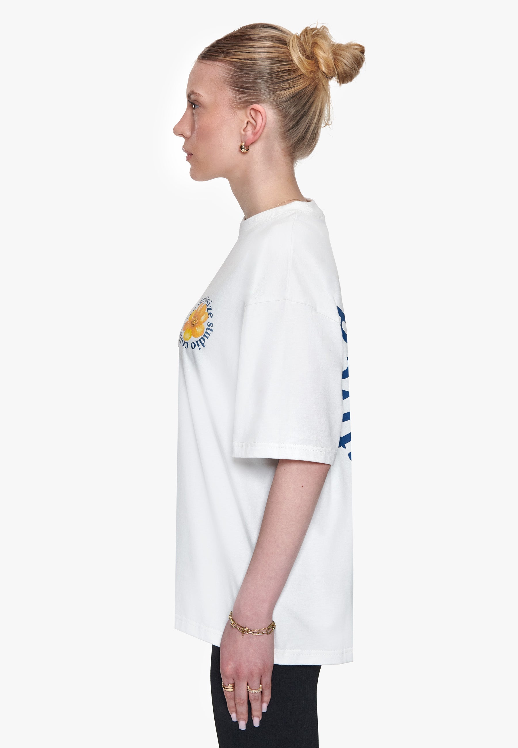 HEAVY OVERSIZE FLOWER T-SHIRT CREAM WHITE