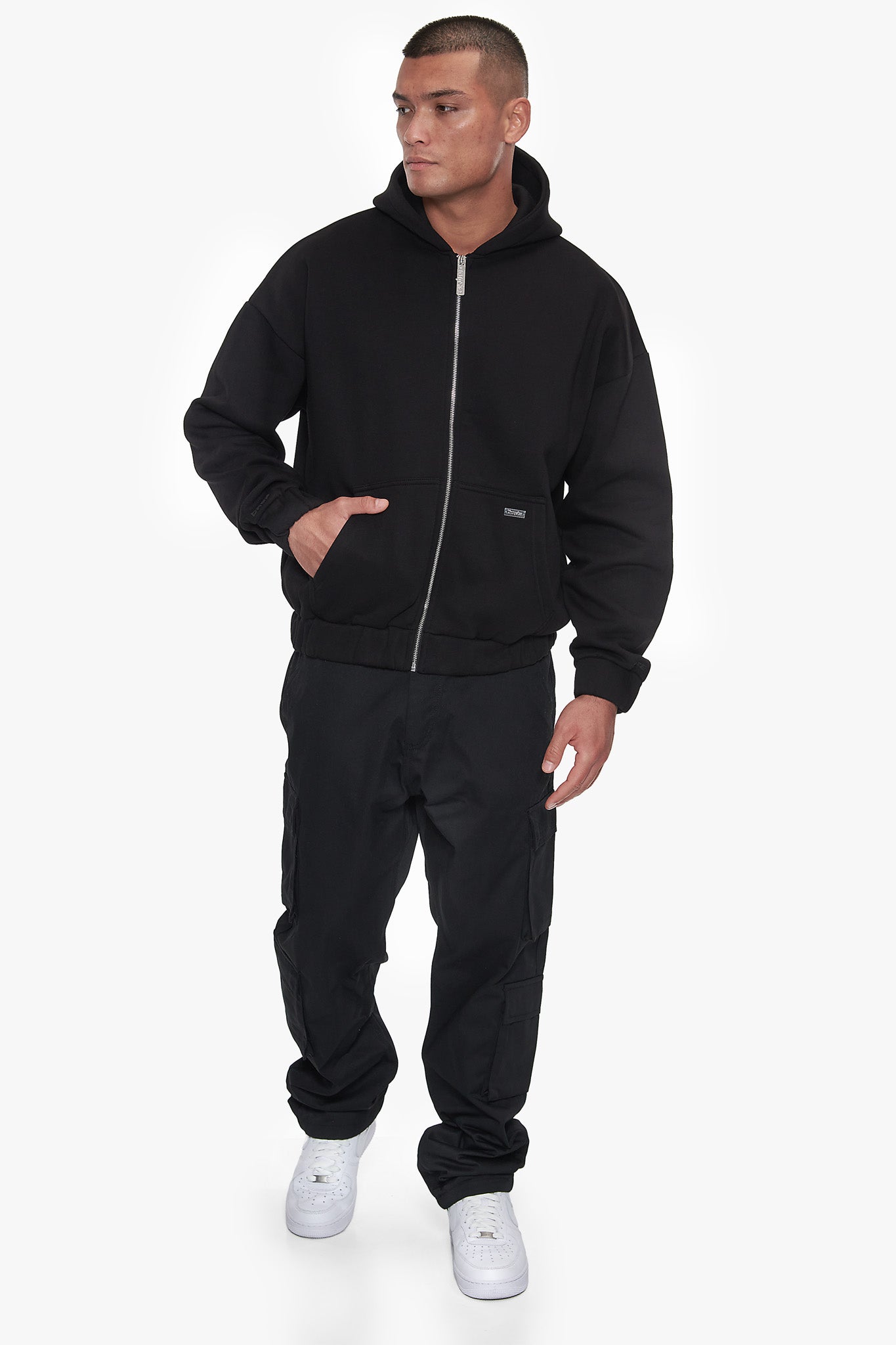 OVERSIZE METAL PATCH ZIP HOODIE BLACK