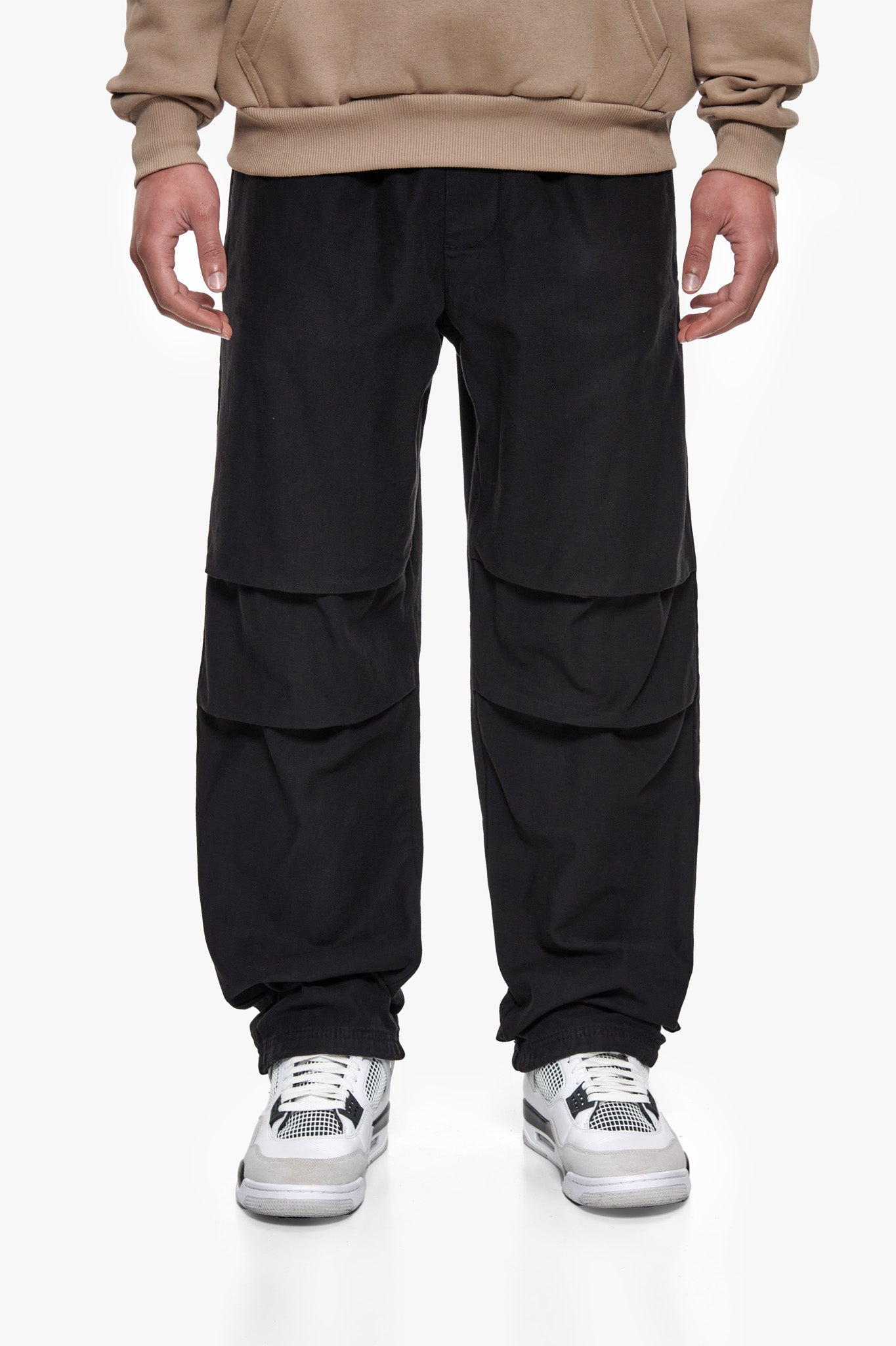 PARACHUTE PANT BLACK