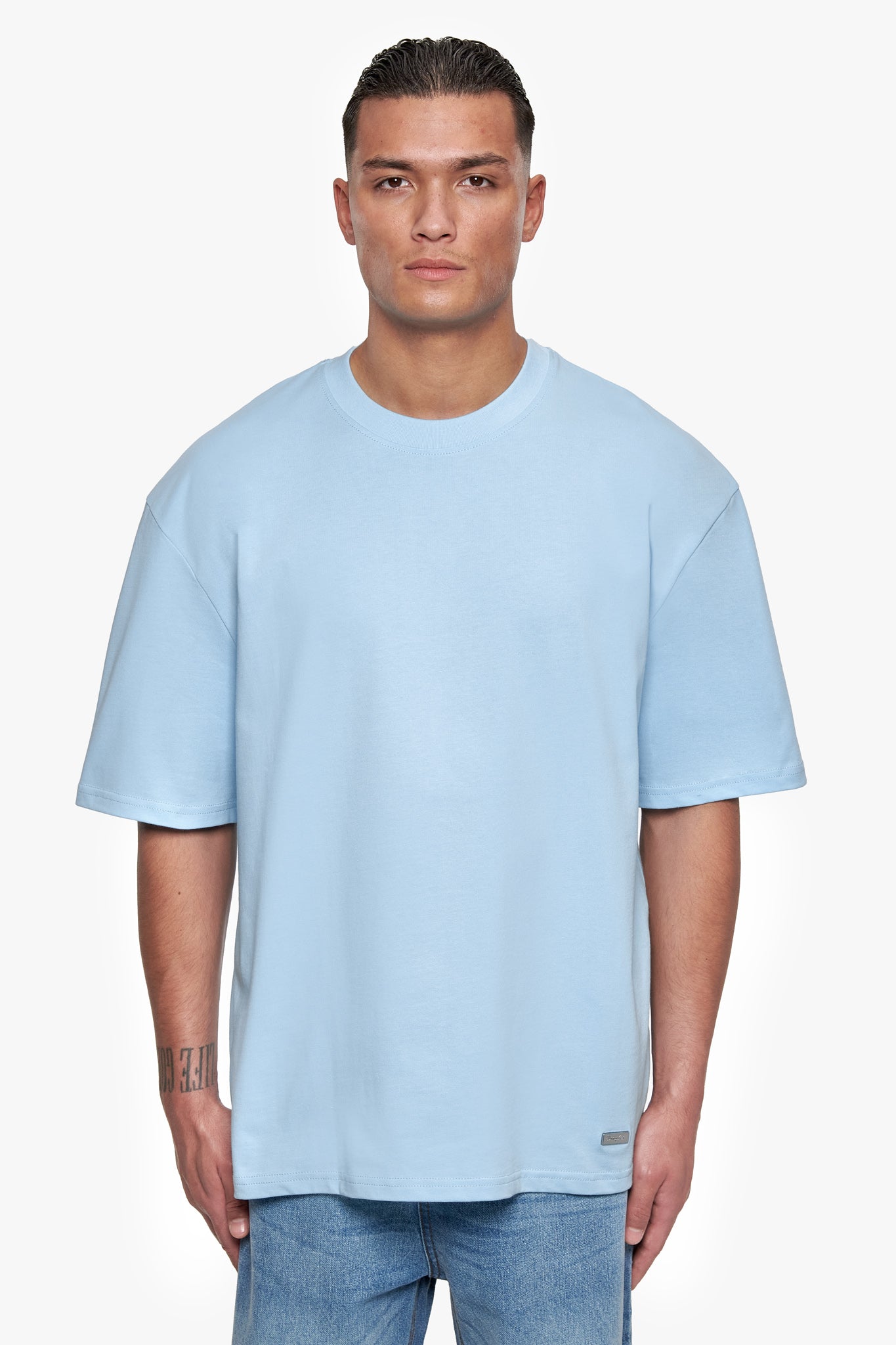HEAVY OVERSIZE METAL PATCH BASIC T-SHIRT BABY BLUE