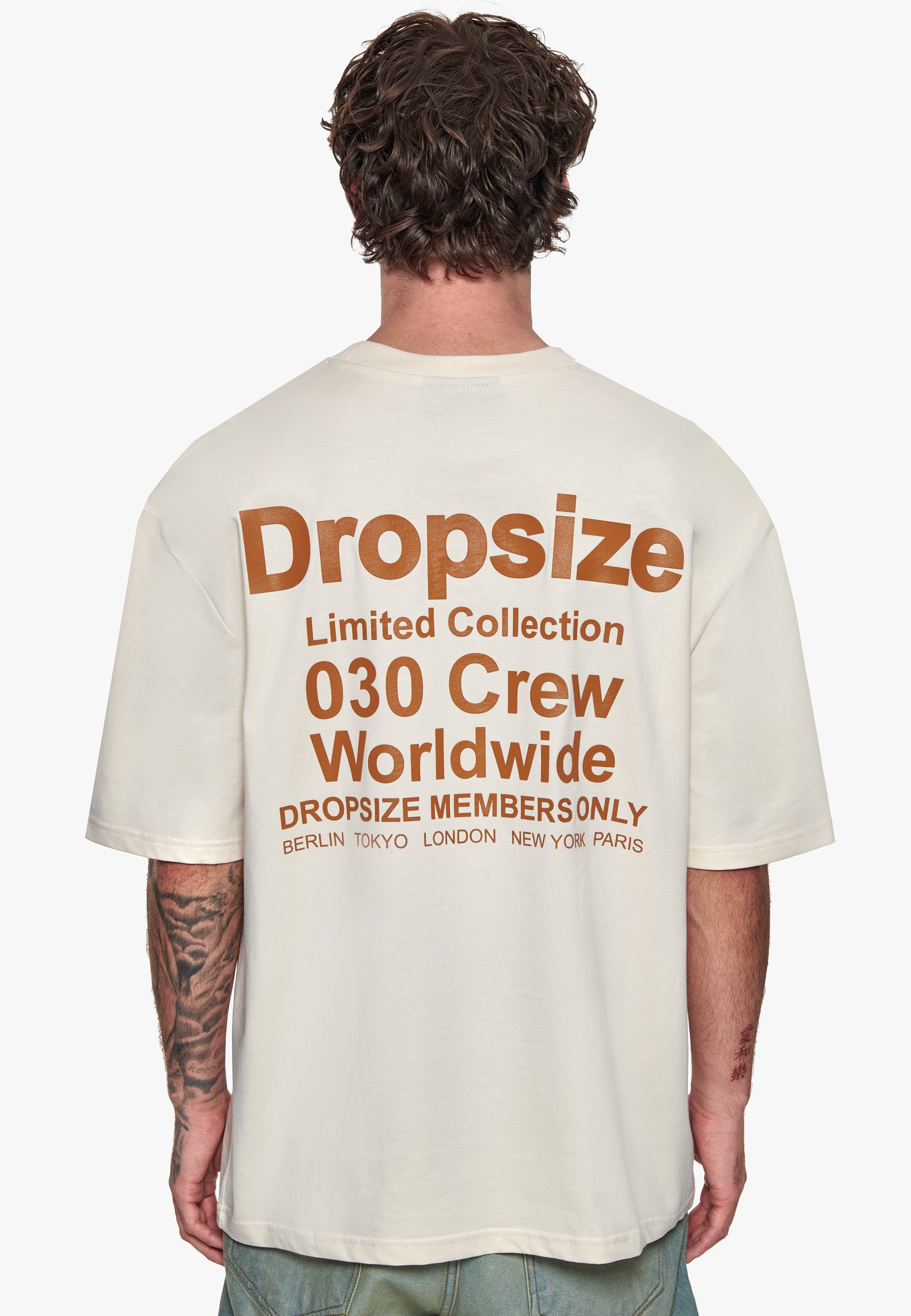 HEAVY OVERSIZED WORLD WIDE T-SHIRT COCONUT MILK