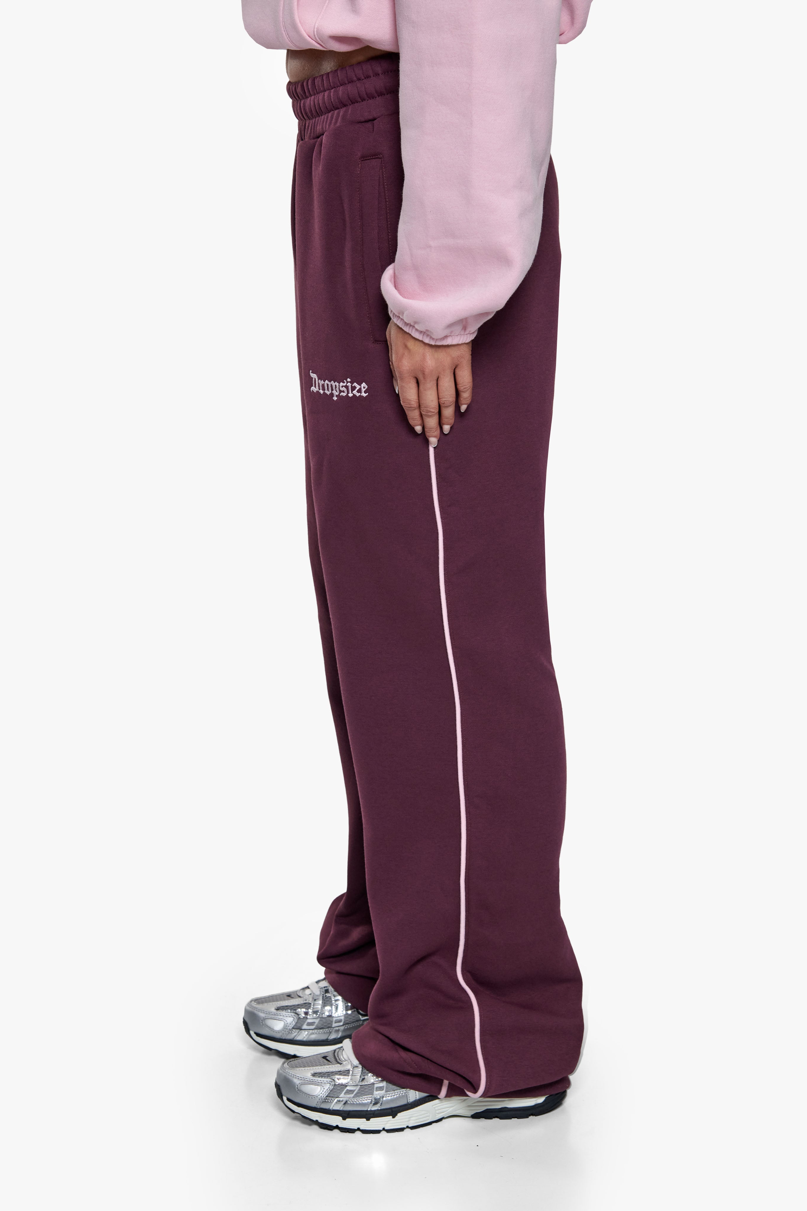 CONTRAST EMBROIDERY WOMEN OPEN LEG JOGGER PURPLE
