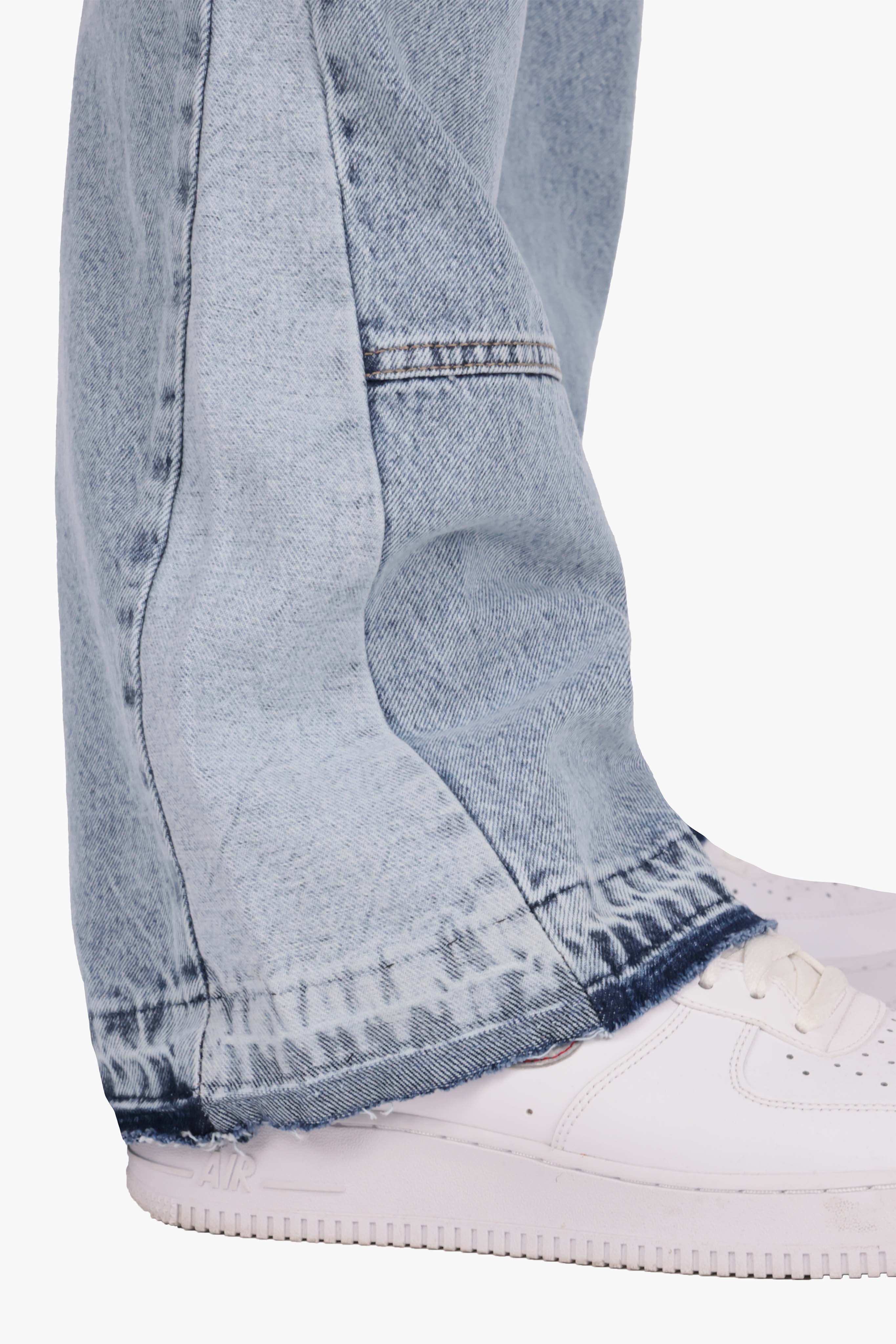 FLARE FIT CARPENTER DETAIL JEANS LIGHT BLUE