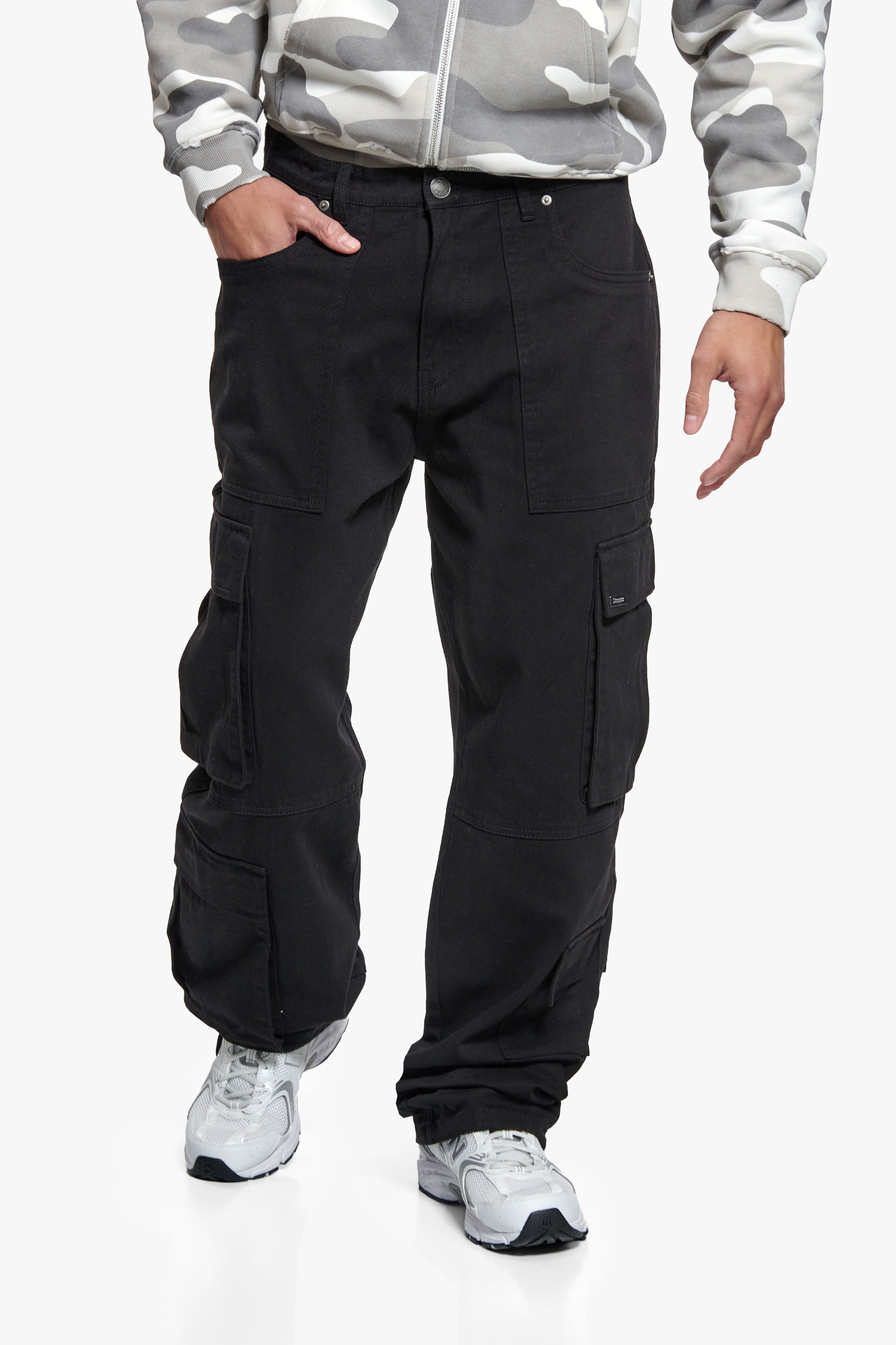 CARGO PANTS BLACK
