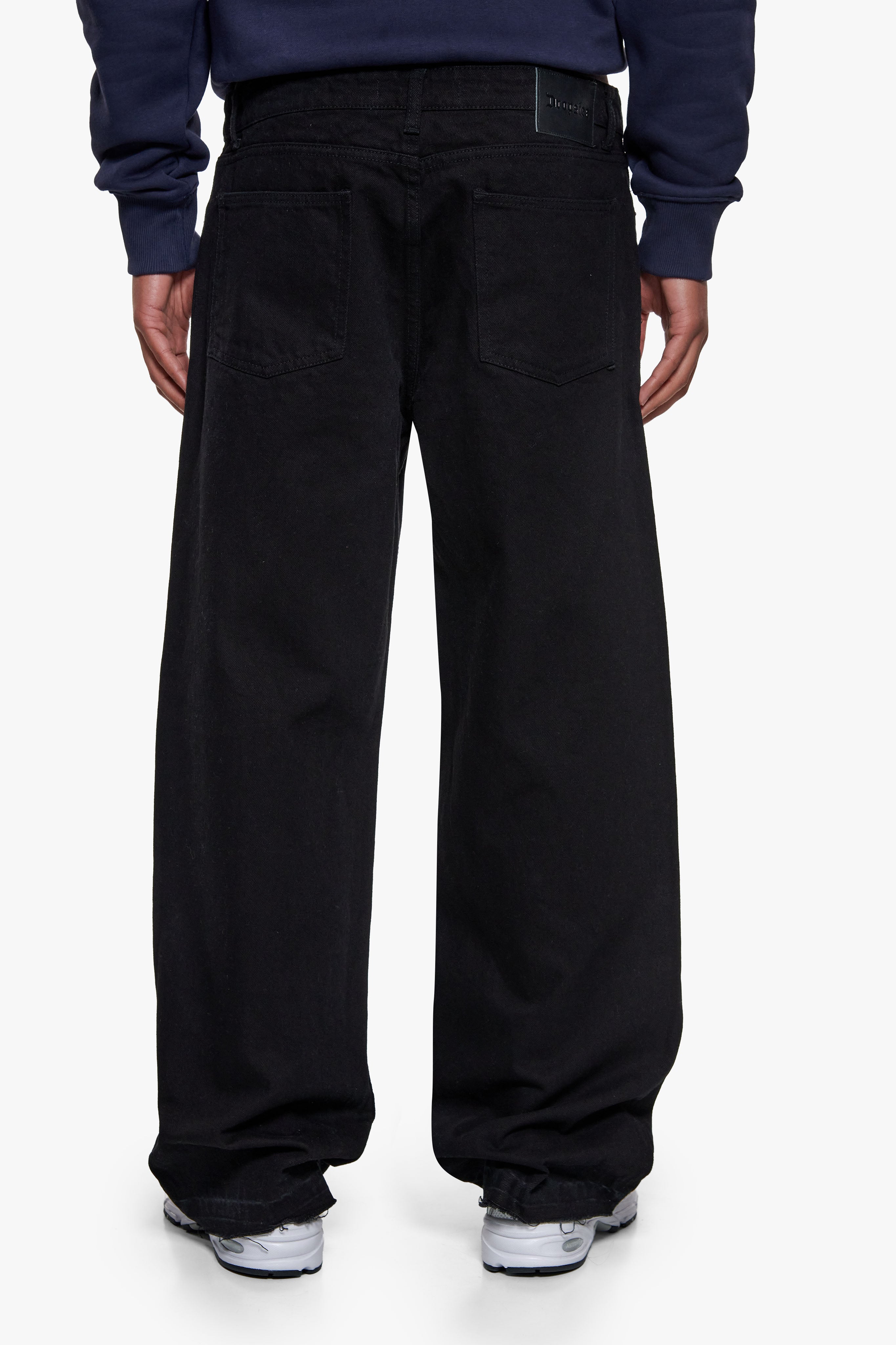 OPEN LEG JEANS BLACK