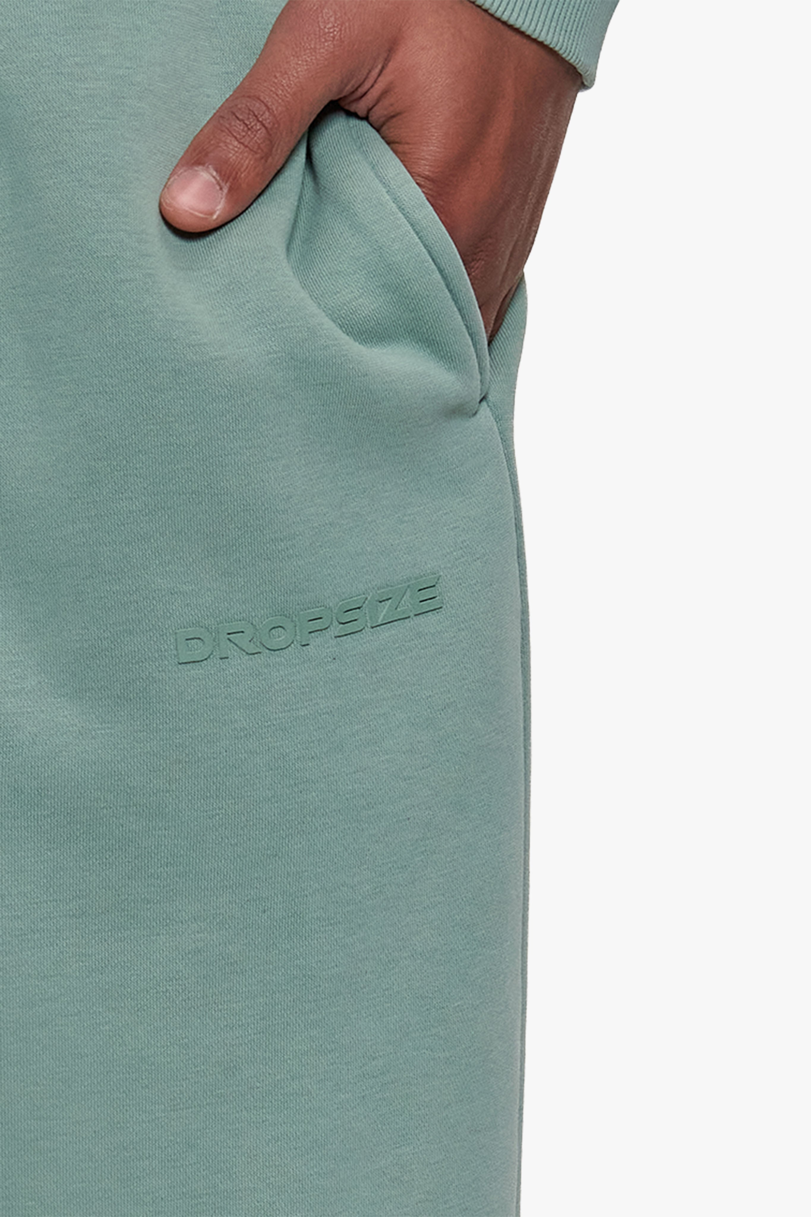 HD LOGO OPEN LEG JOGGER WASHED SAGE GREEN