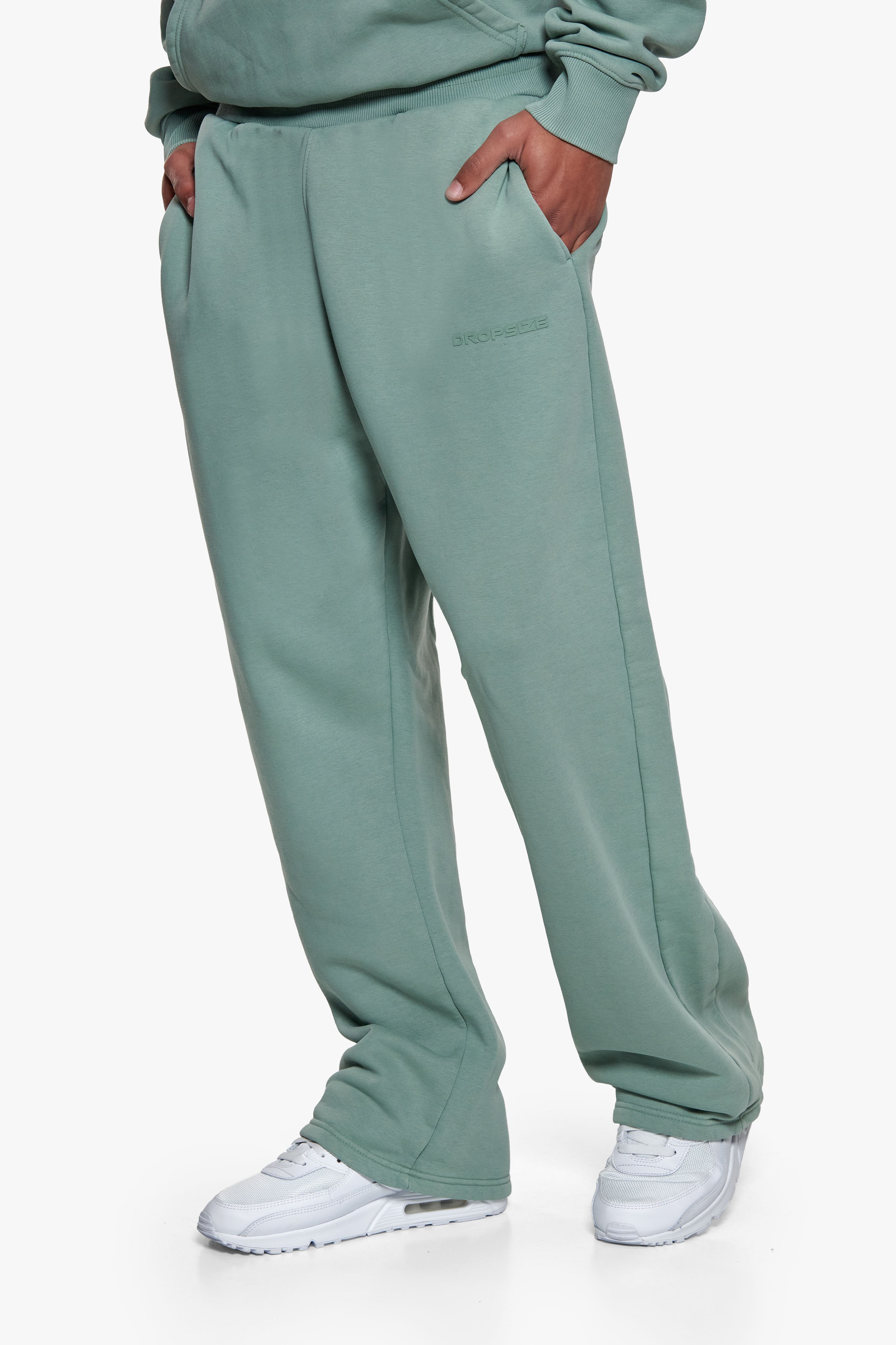 HD LOGO OPEN LEG JOGGER WASHED SAGE GREEN