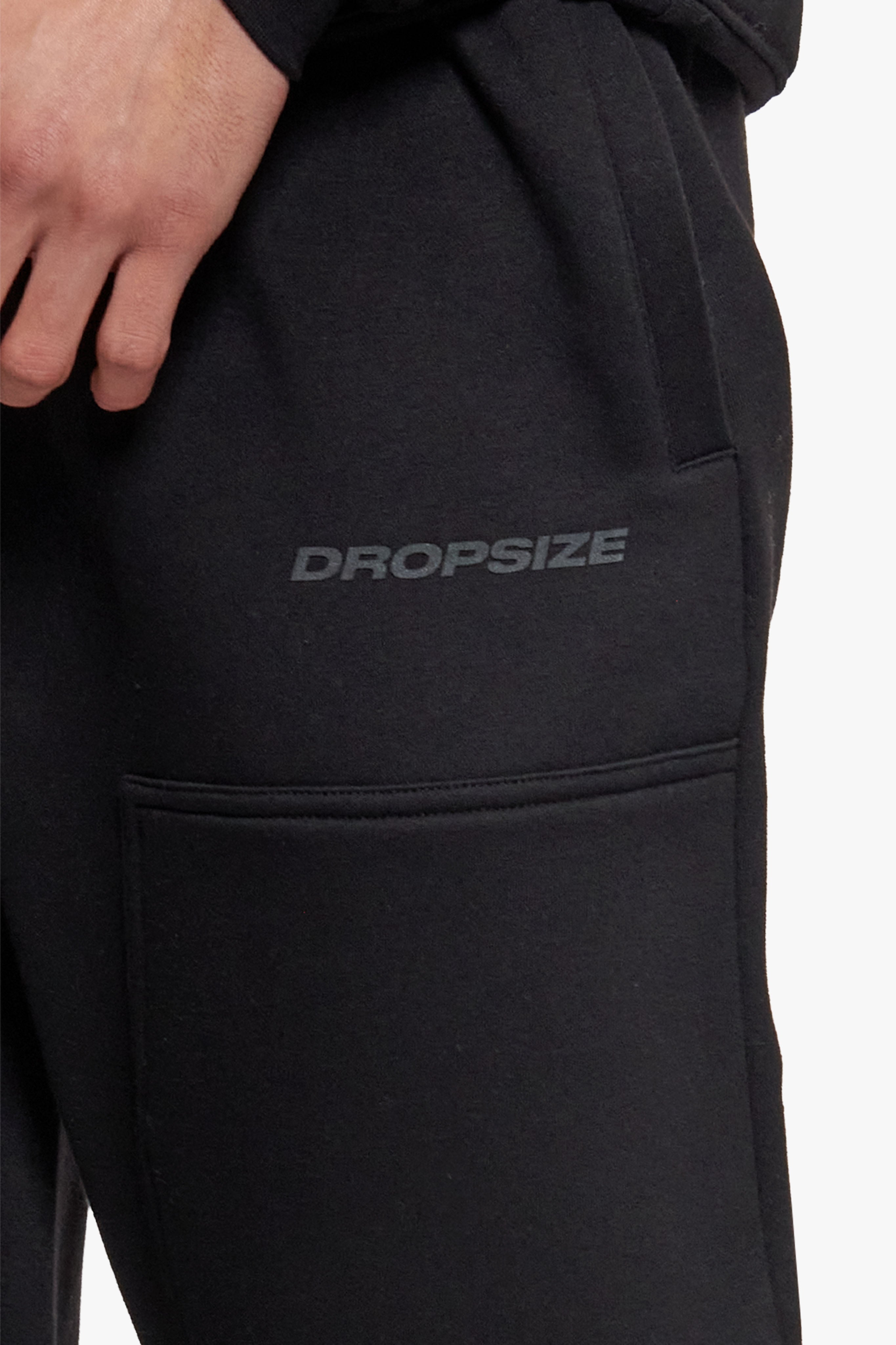 CARPENTER OPEN LEG JOGGER BLACK