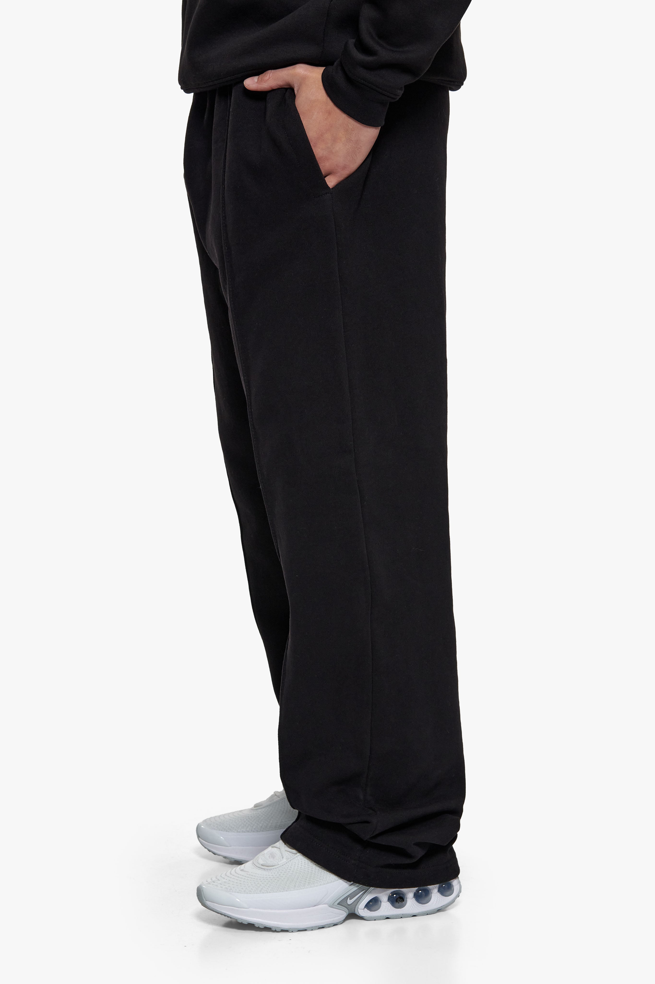URBAN PINTUCK OPEN LEG JOGGER BLACK