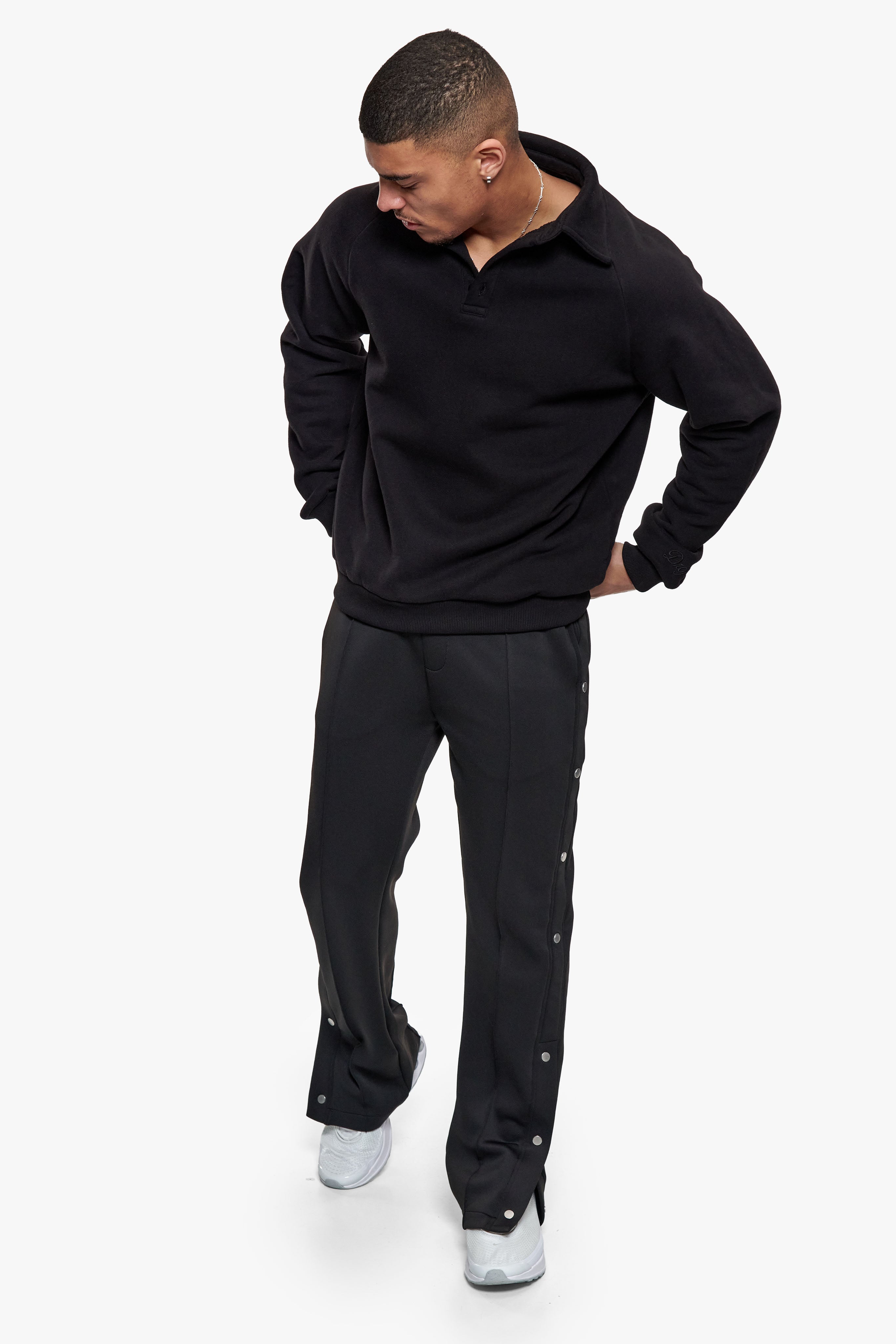 SCUBA PINTUCK OPEN LEG JOGGER BLACK