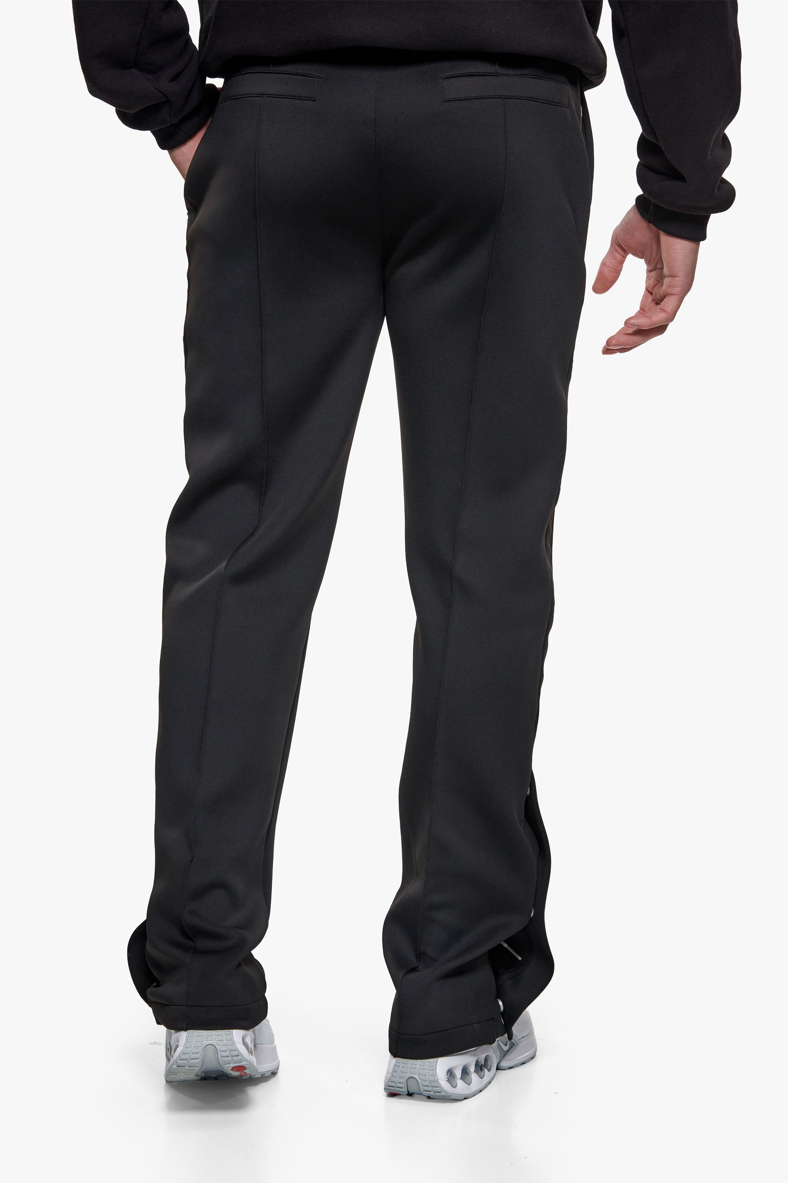 SCUBA PINTUCK OPEN LEG JOGGER BLACK