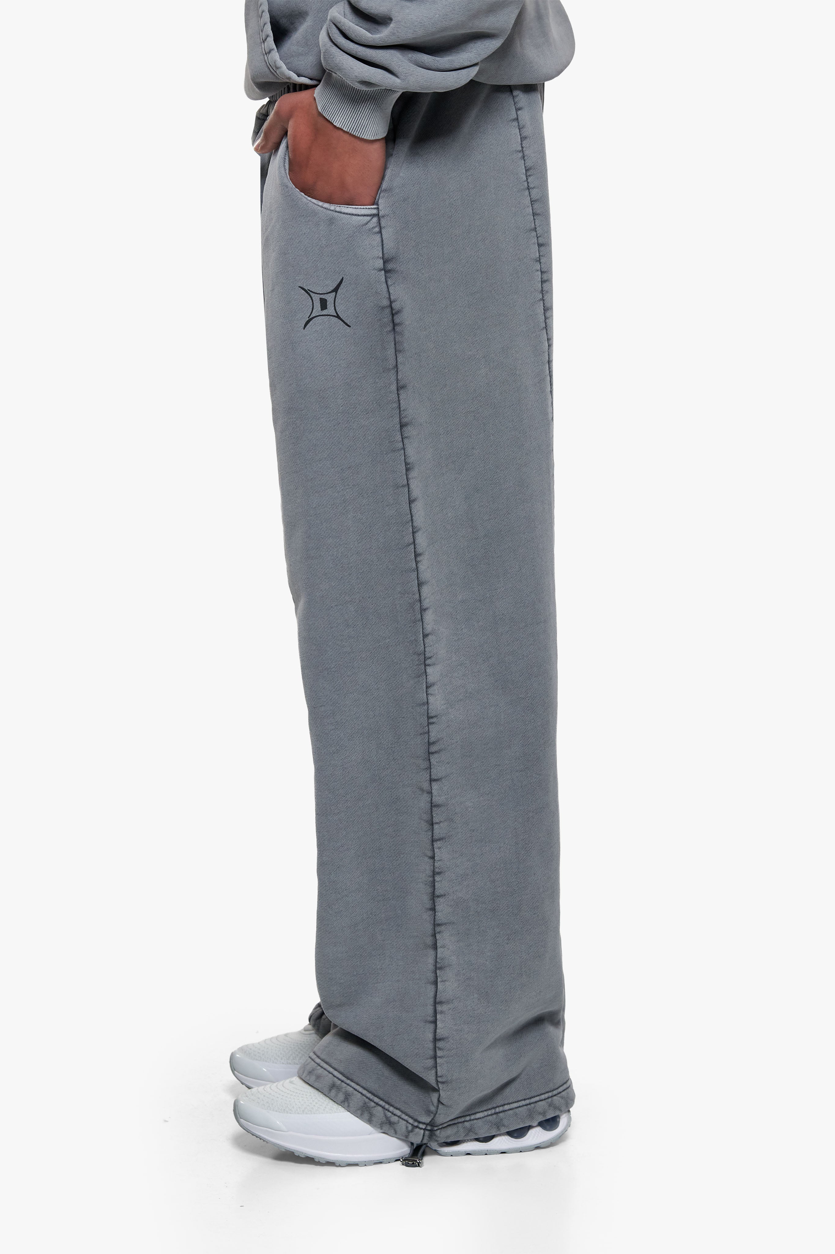 HYPE OPEN LEG JOGGER WASHED GREY