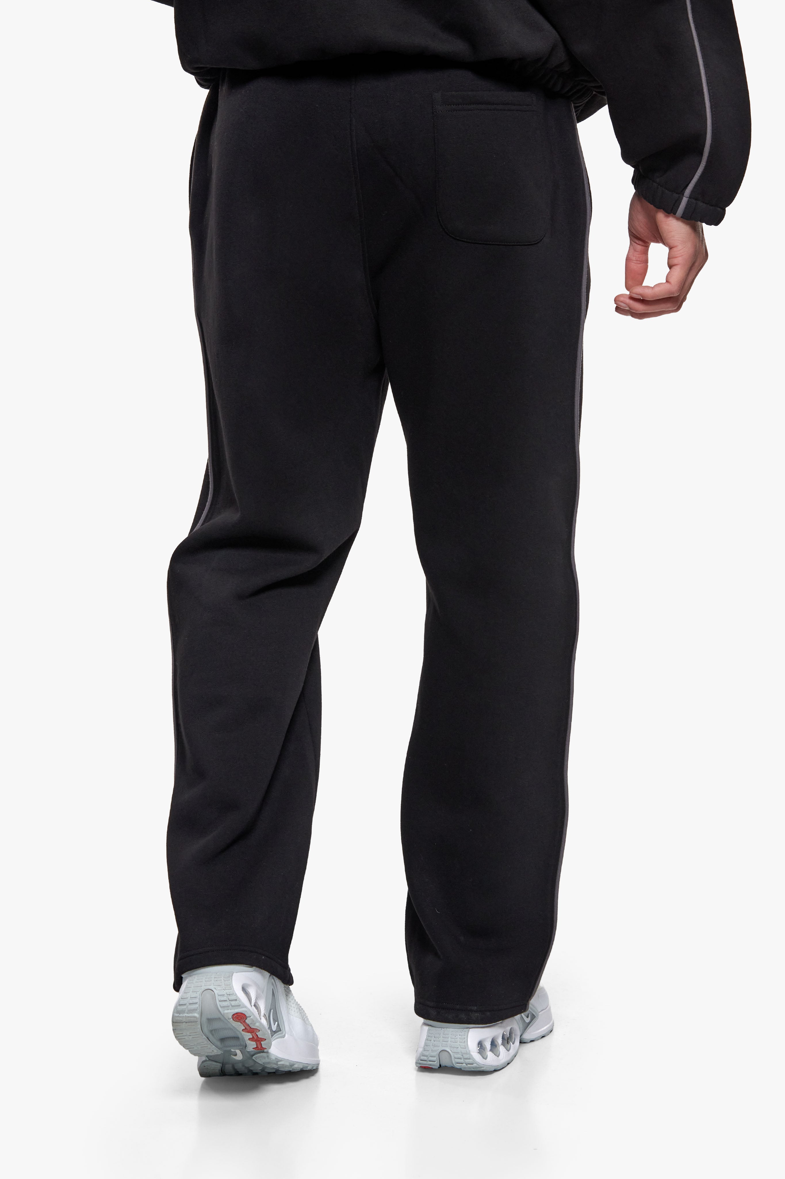 PIPING OPEN LEG JOGGER BLACK