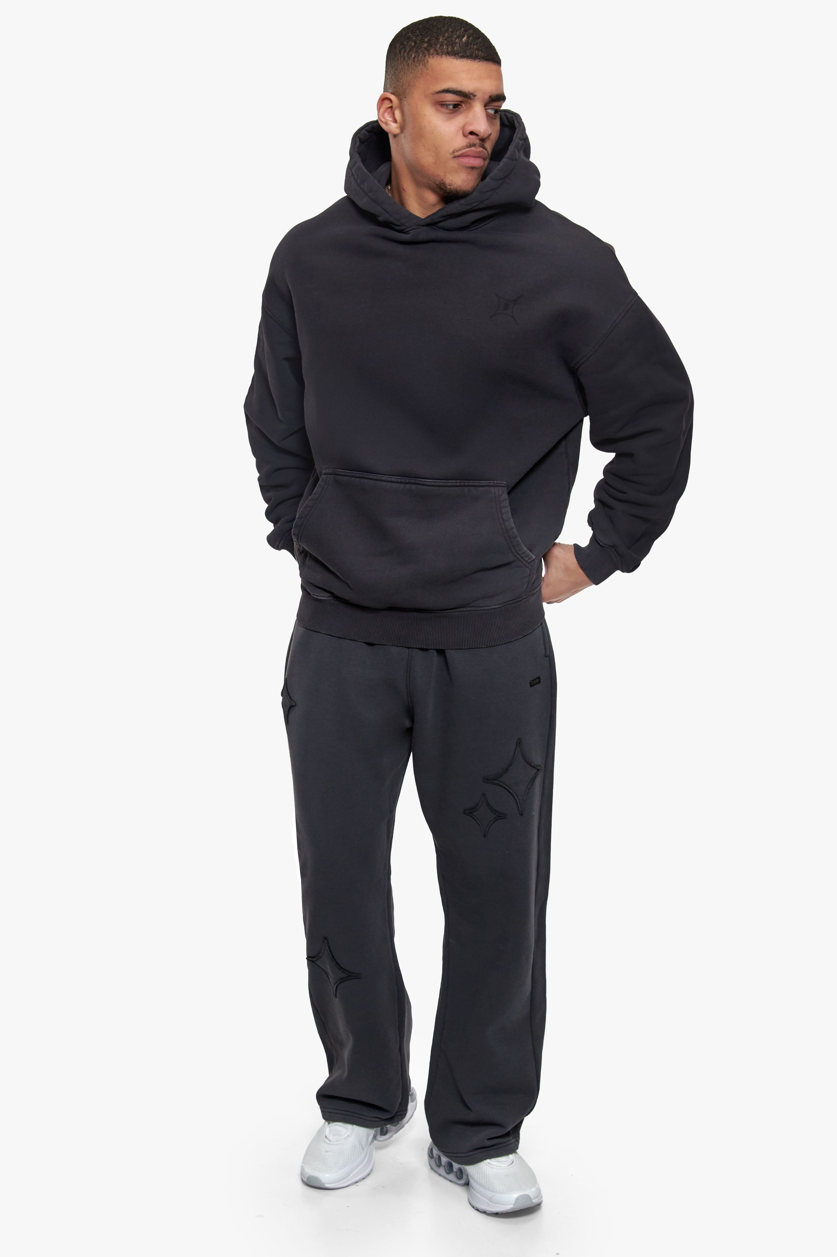 STAR PATCH OPEN LEG JOGGER ACID WASHED BLACK