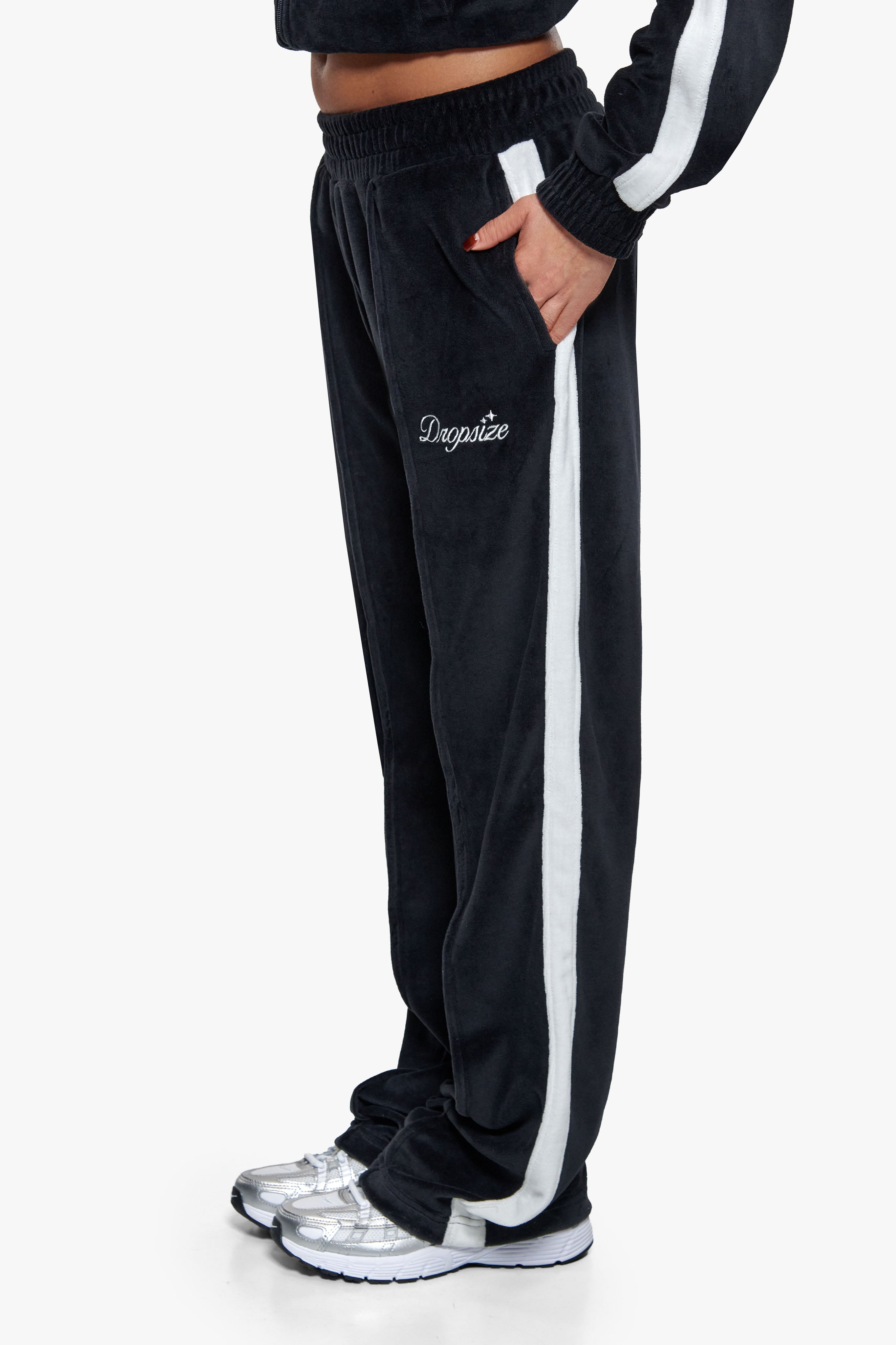 WOMEN VELVET OPEN LEG JOGGER BLACK