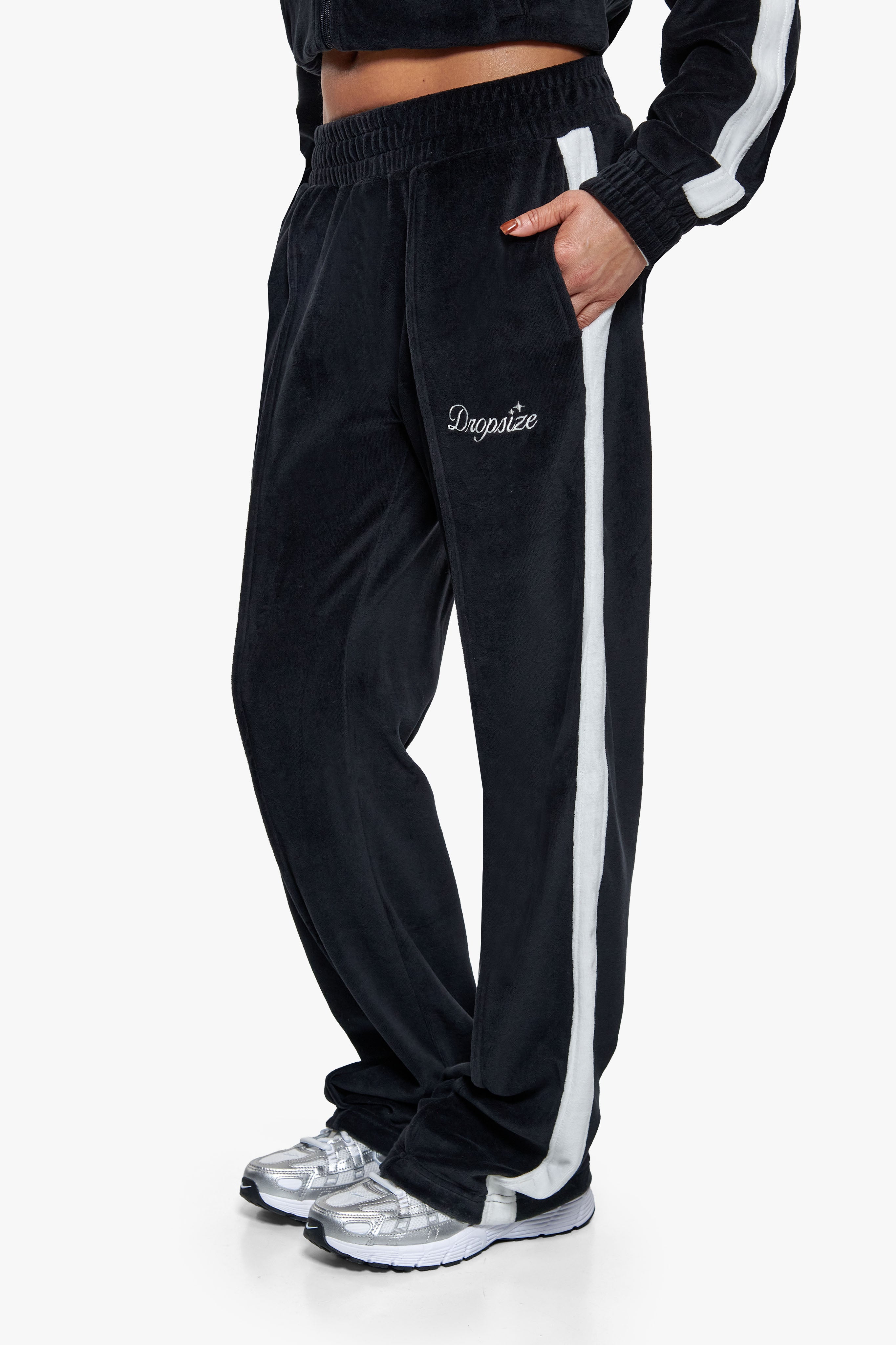 WOMEN VELVET OPEN LEG JOGGER BLACK