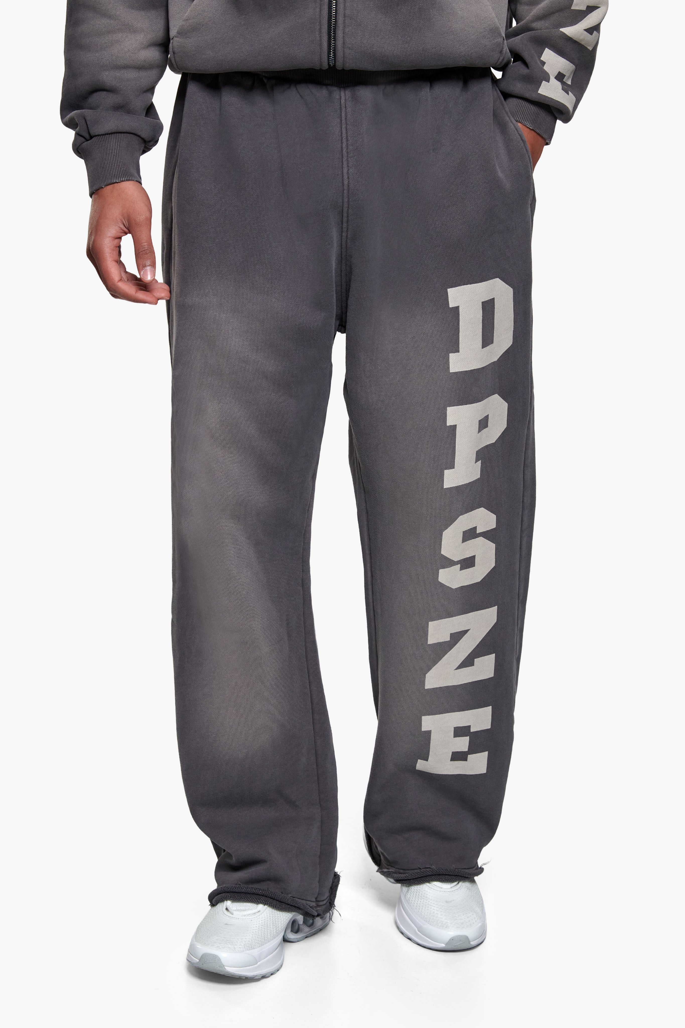 DPSZE SPRAY WASHED OPEN LEG JOGGER ACID WASHED GREY