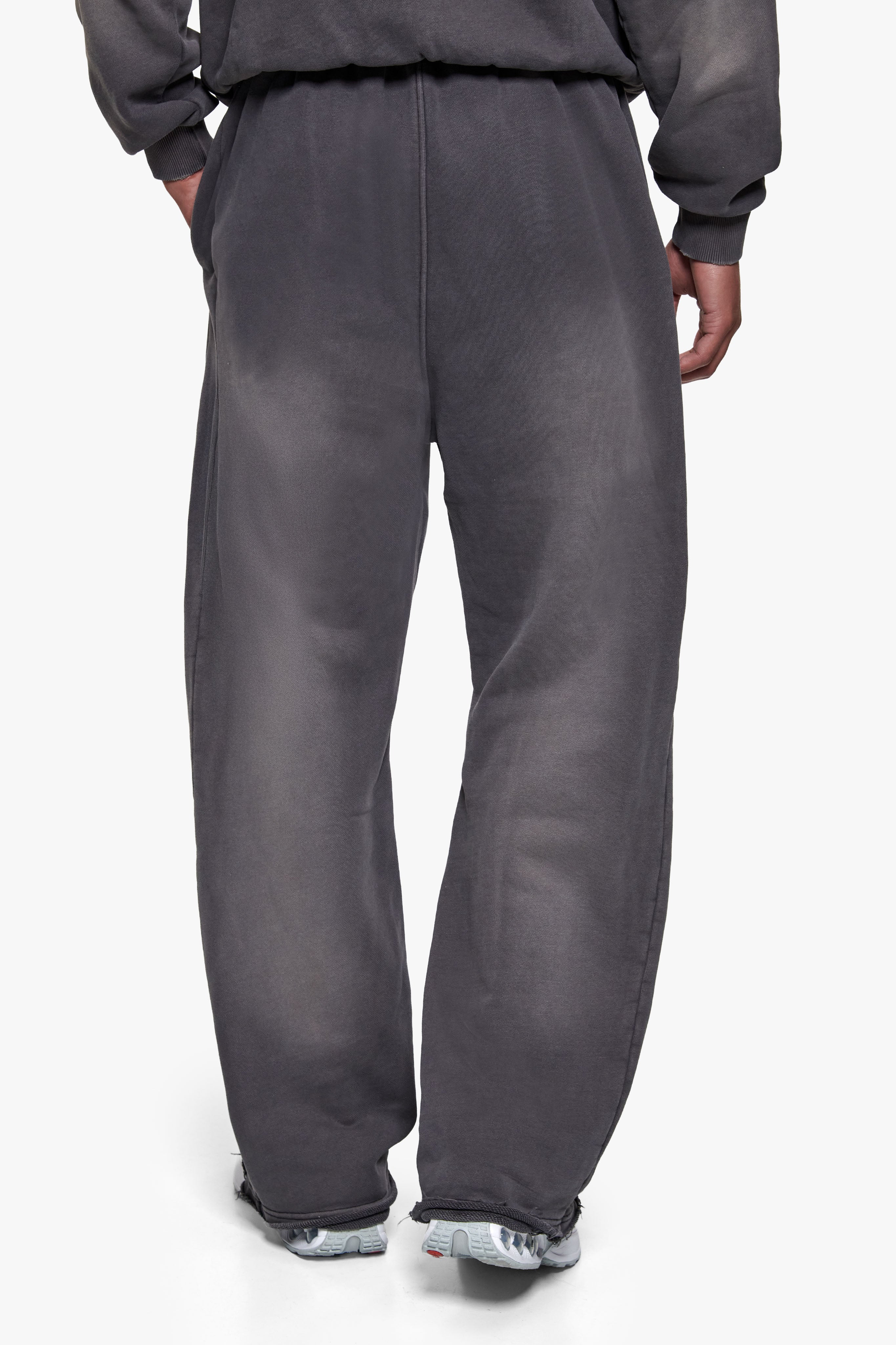 DPSZE SPRAY WASHED OPEN LEG JOGGER ACID WASHED GREY