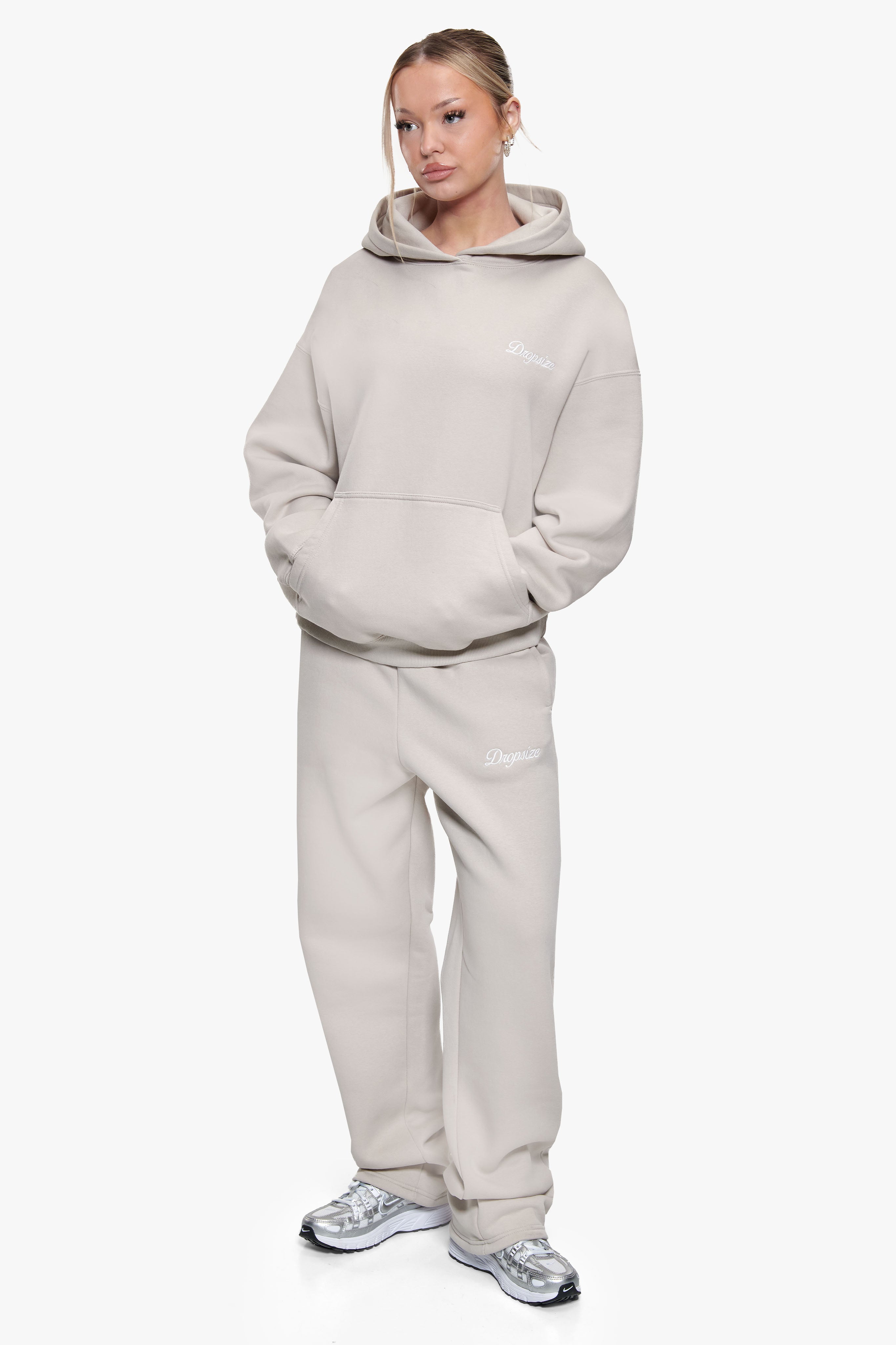 WOMEN CONTRAST EMBO HOODIE MOONBEAM