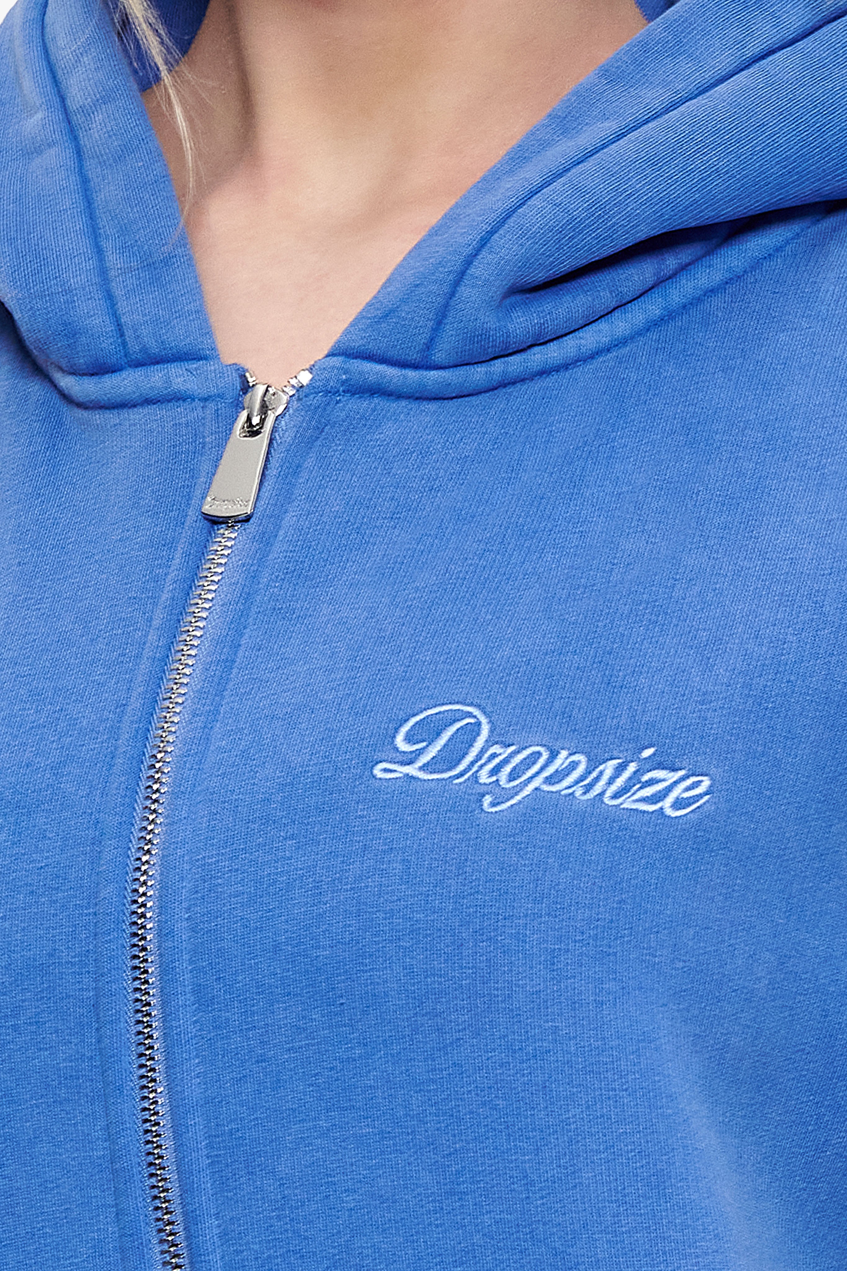 WOMEN CONTRAST EMBO ZIP HOODIE WASHED BLUE