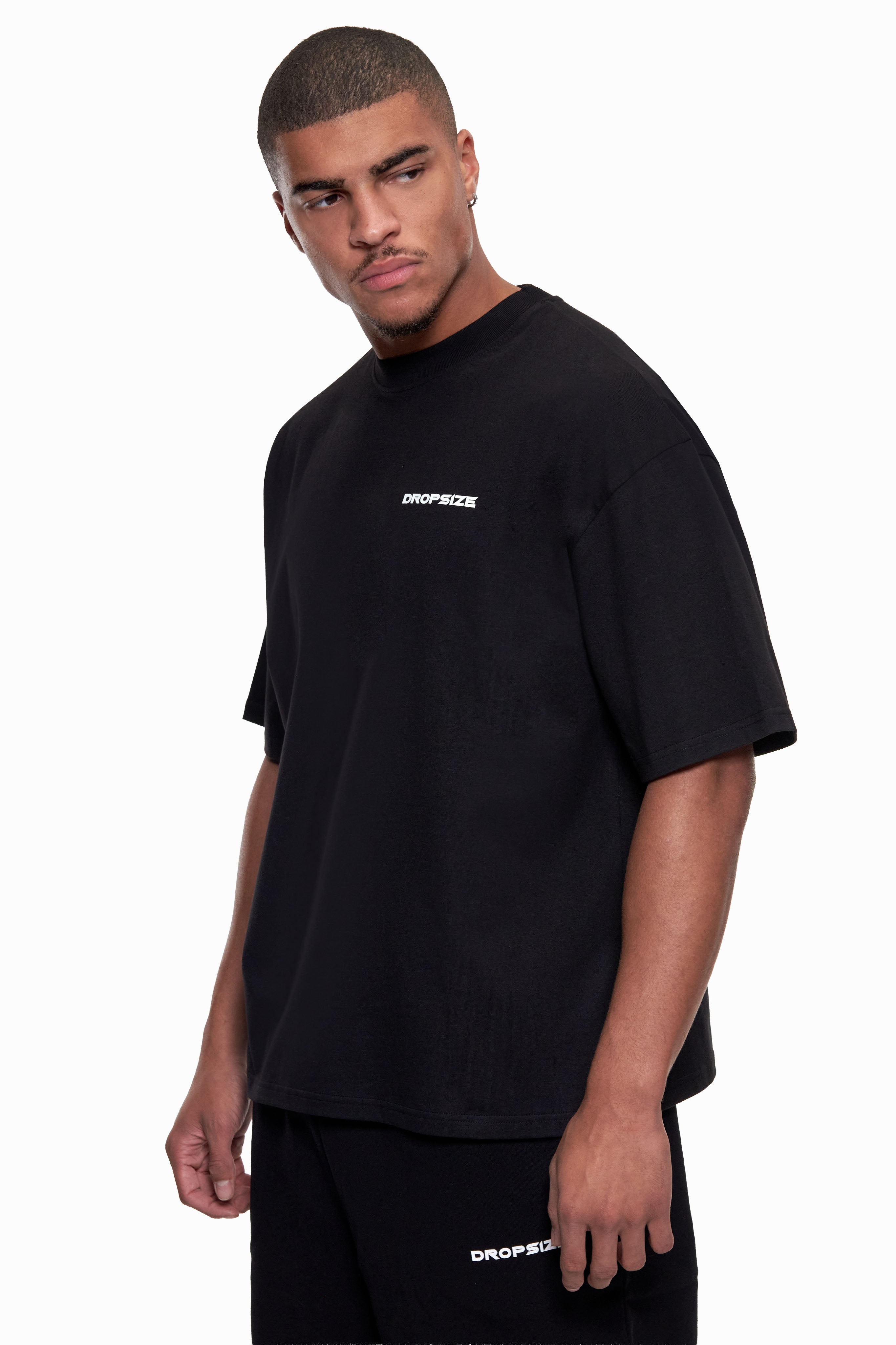 ESSENTIAL LOGO T-SHIRT BLACK