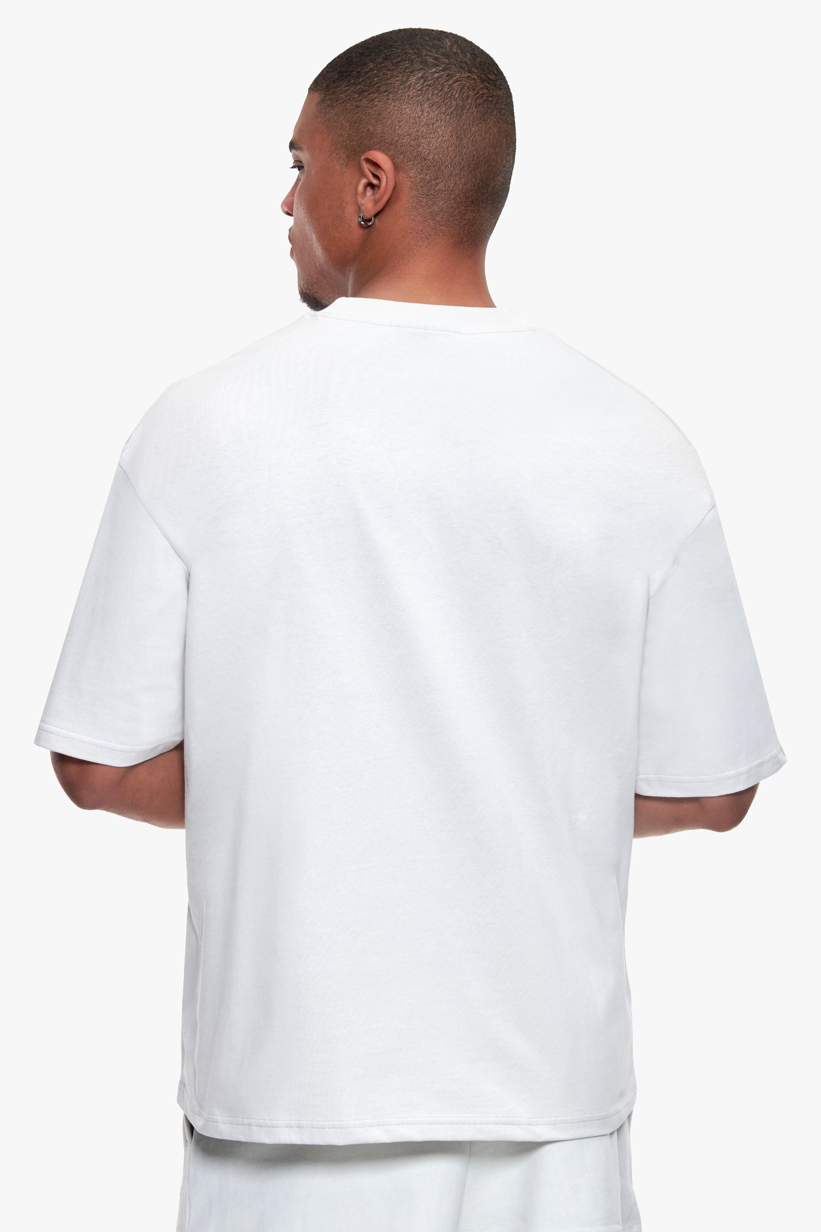 ESSENTIAL LOGO T-SHIRT LIGHT GREY