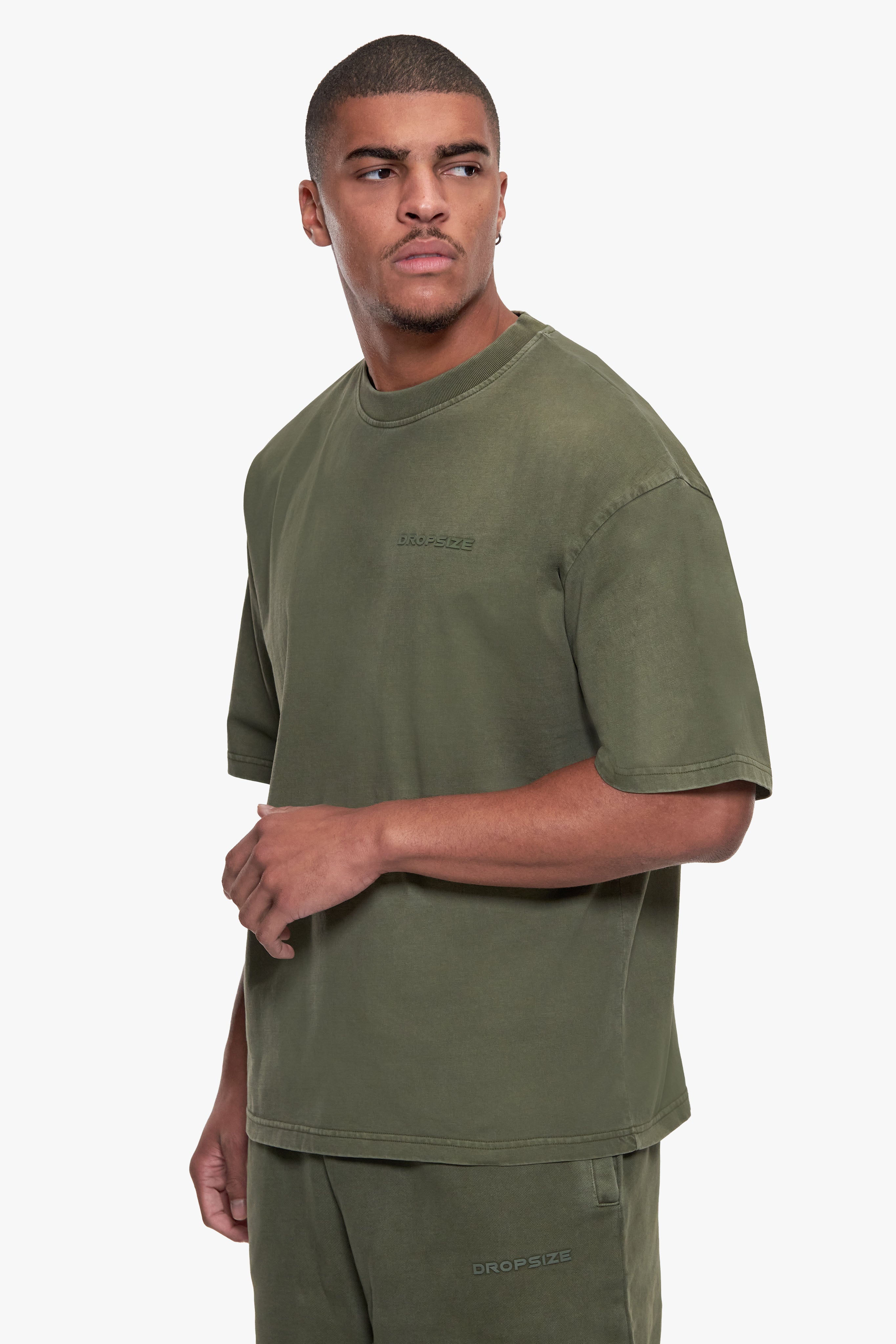 ESSENTIAL LOGO T-SHIRT WASHED OLIVE