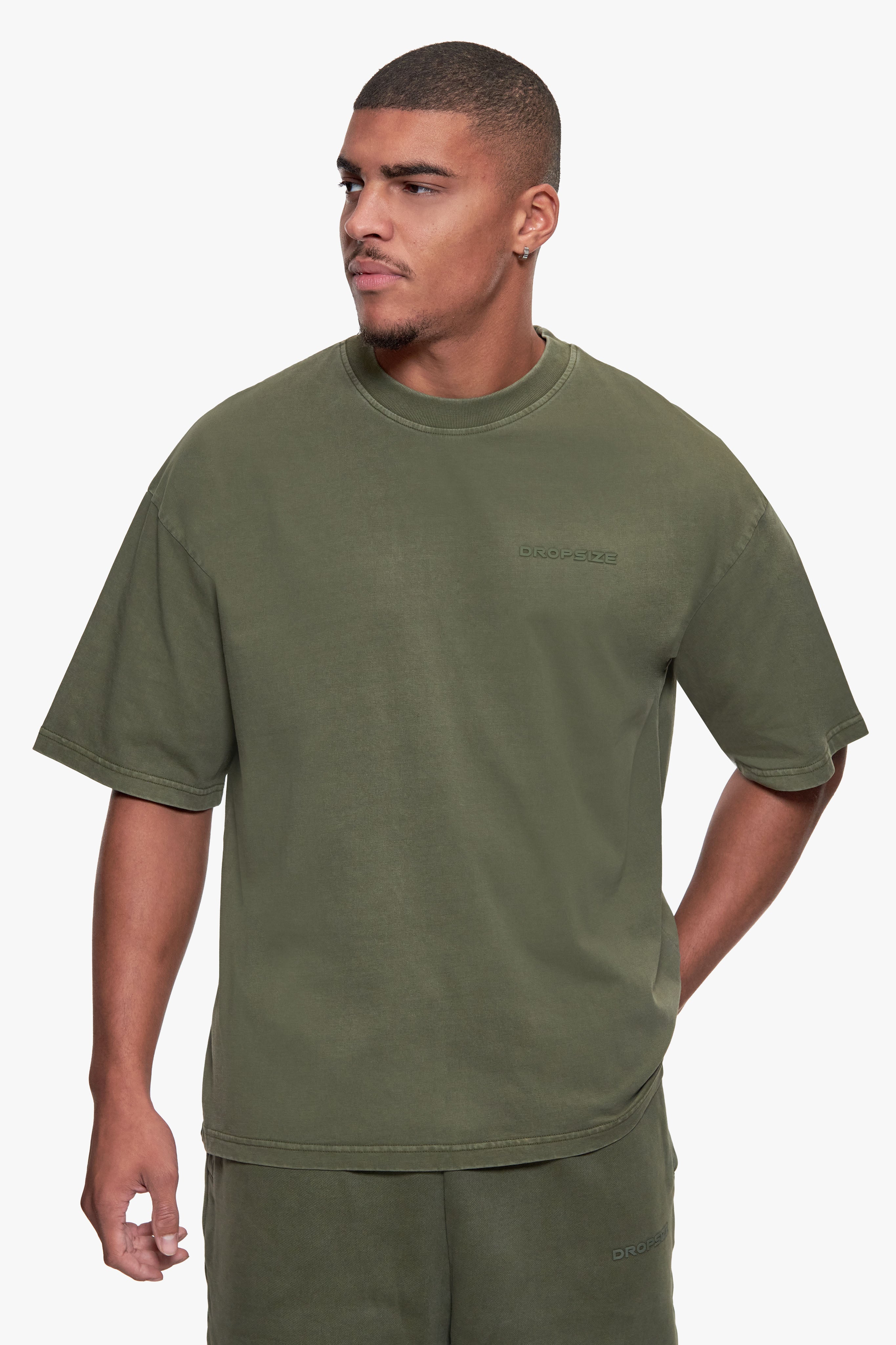 ESSENTIAL LOGO T-SHIRT WASHED OLIVE