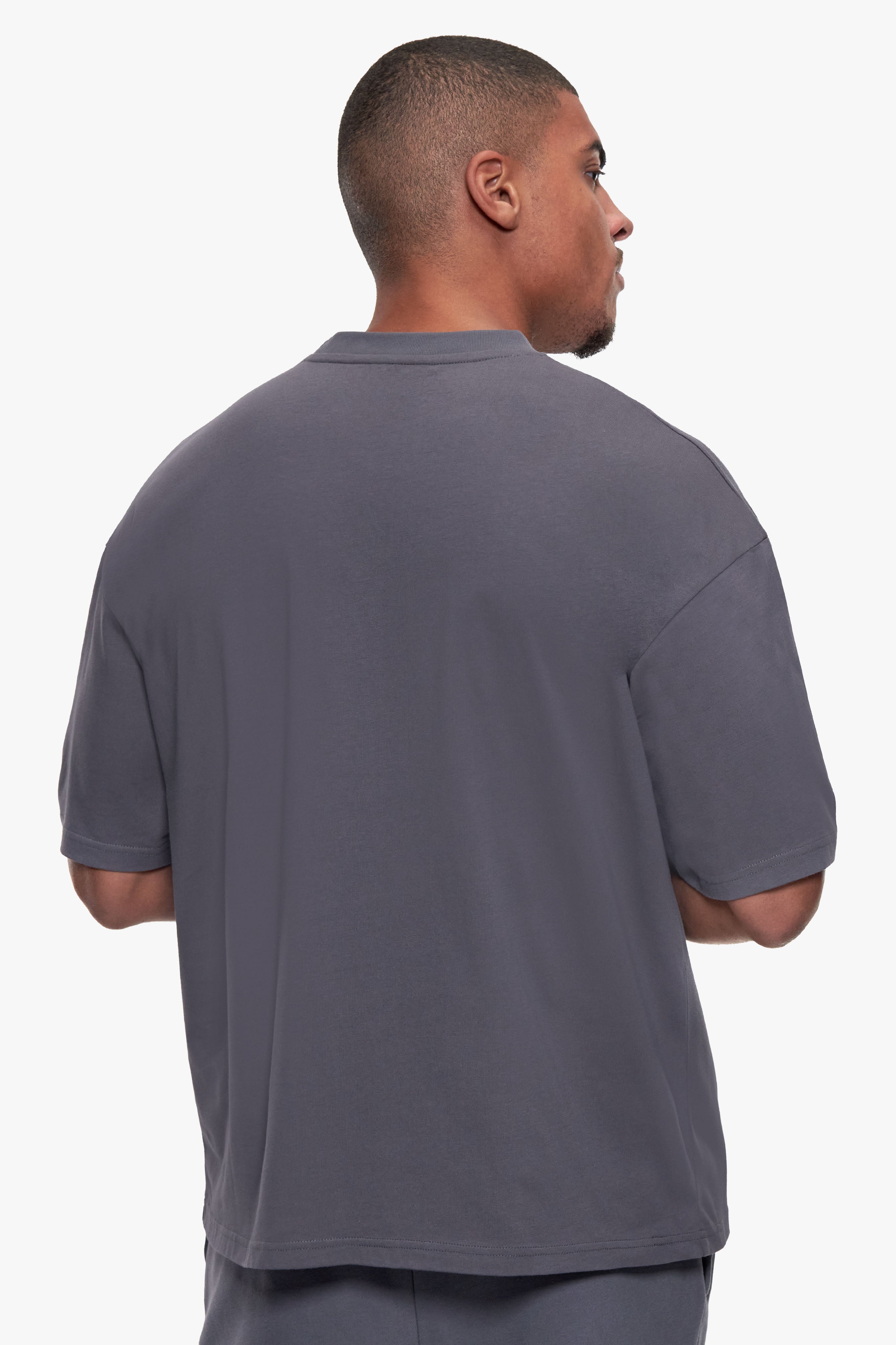 ESSENTIAL LOGO T-SHIRT STEEL GREY