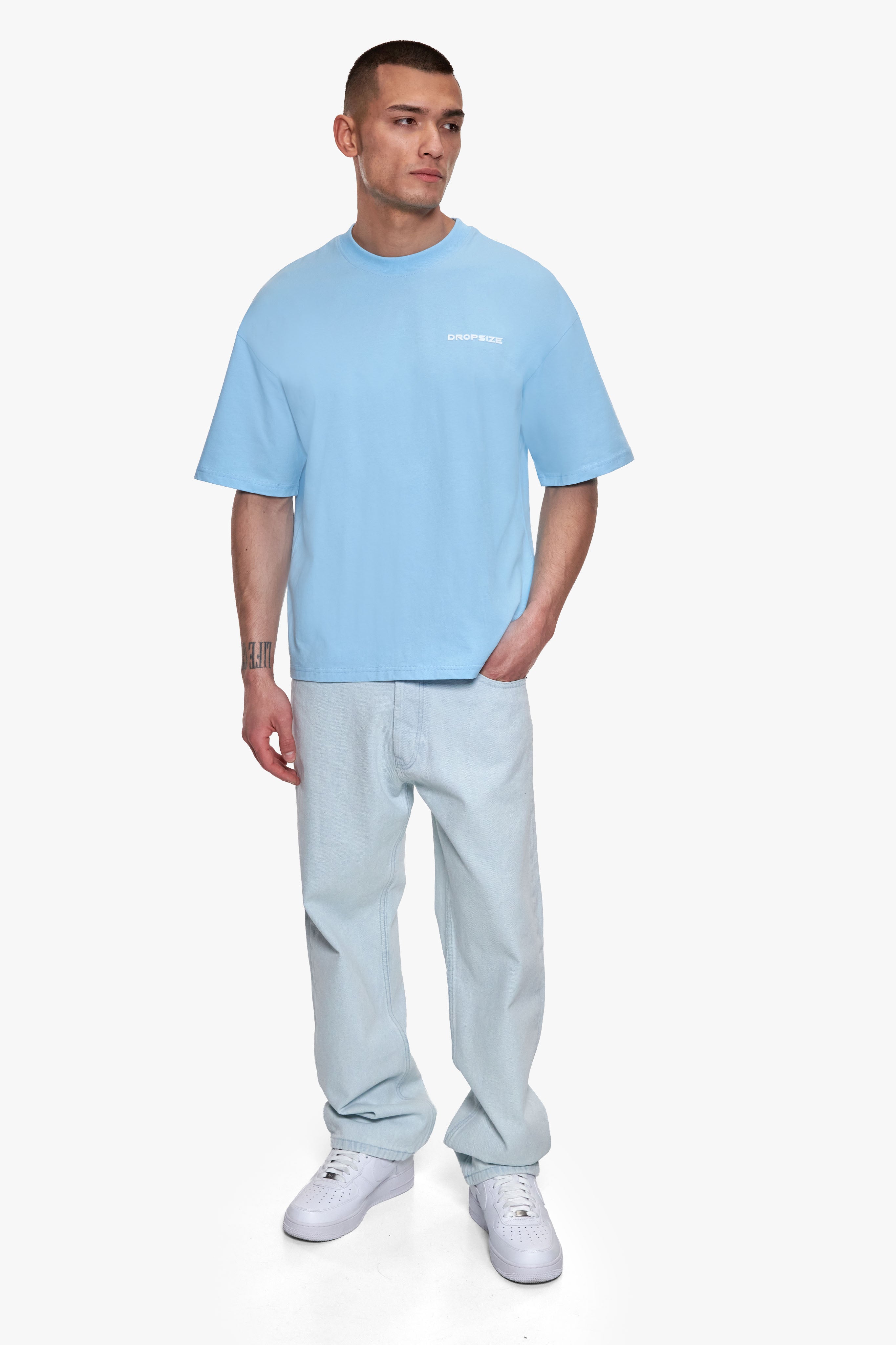 ESSENTIAL LOGO T-SHIRT BABY BLUE